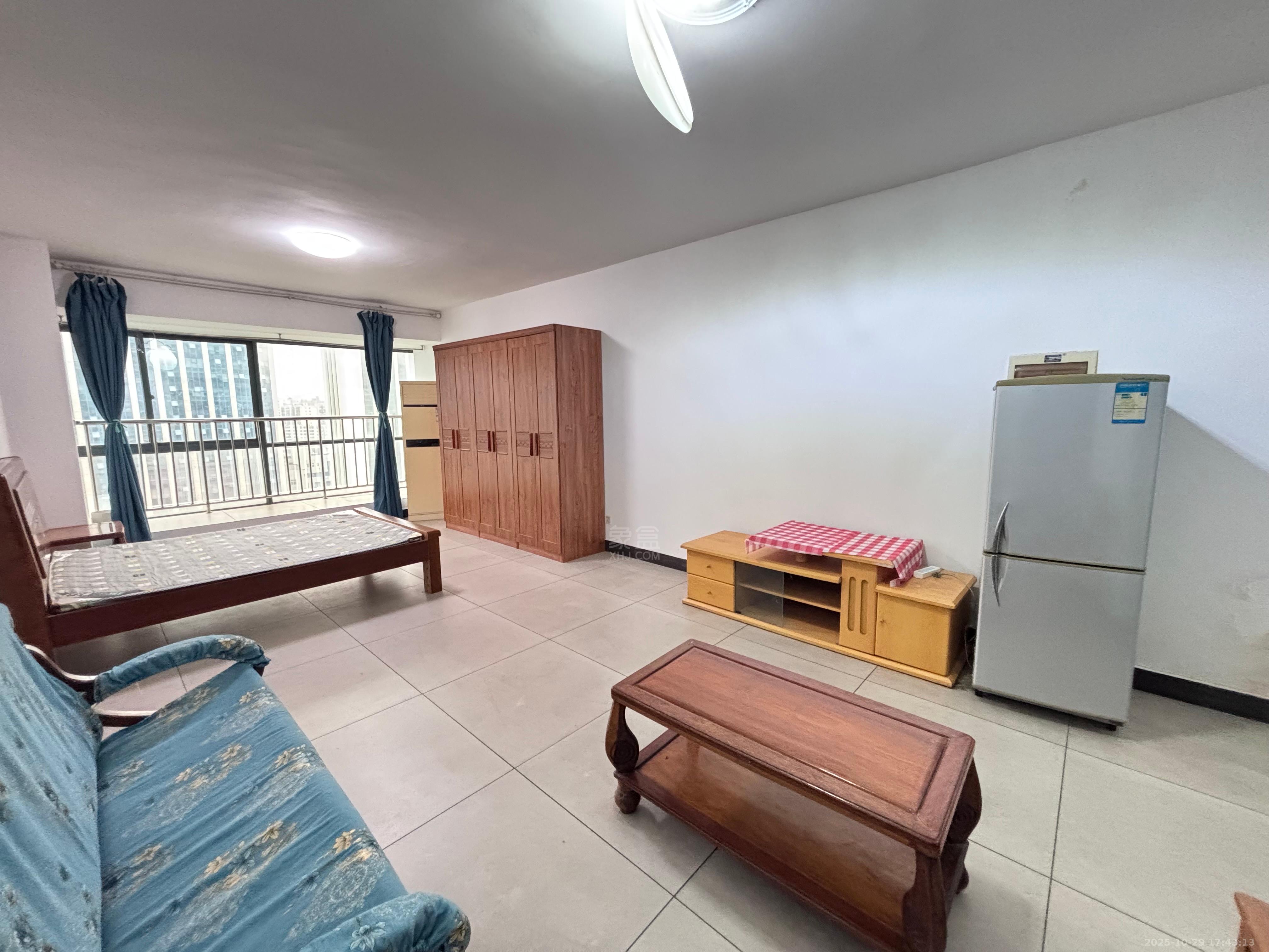 家润多  1室1厅1卫    1000.0元/月室内图