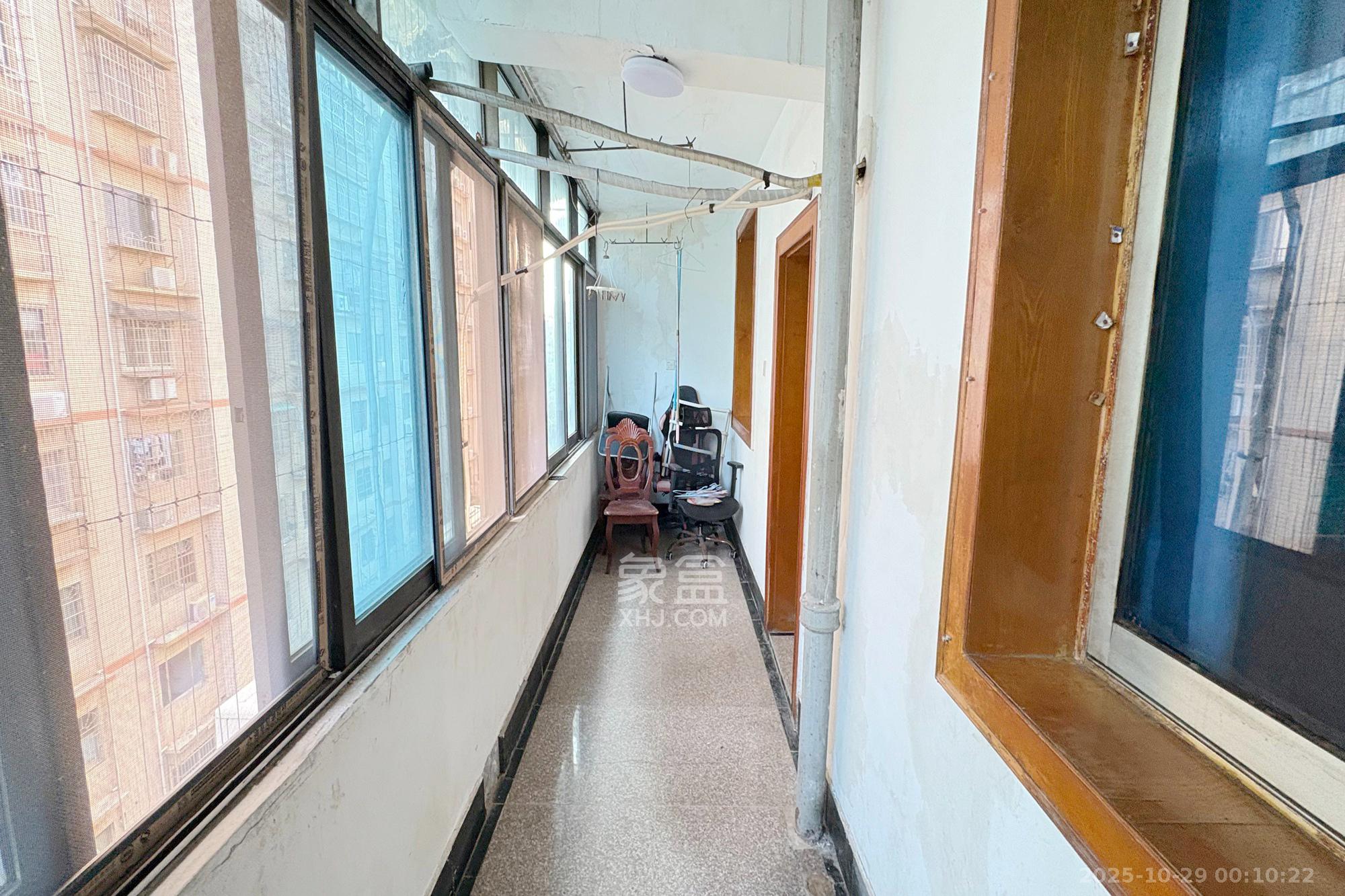 韭菜园  2室2厅1卫    47.0万阳台