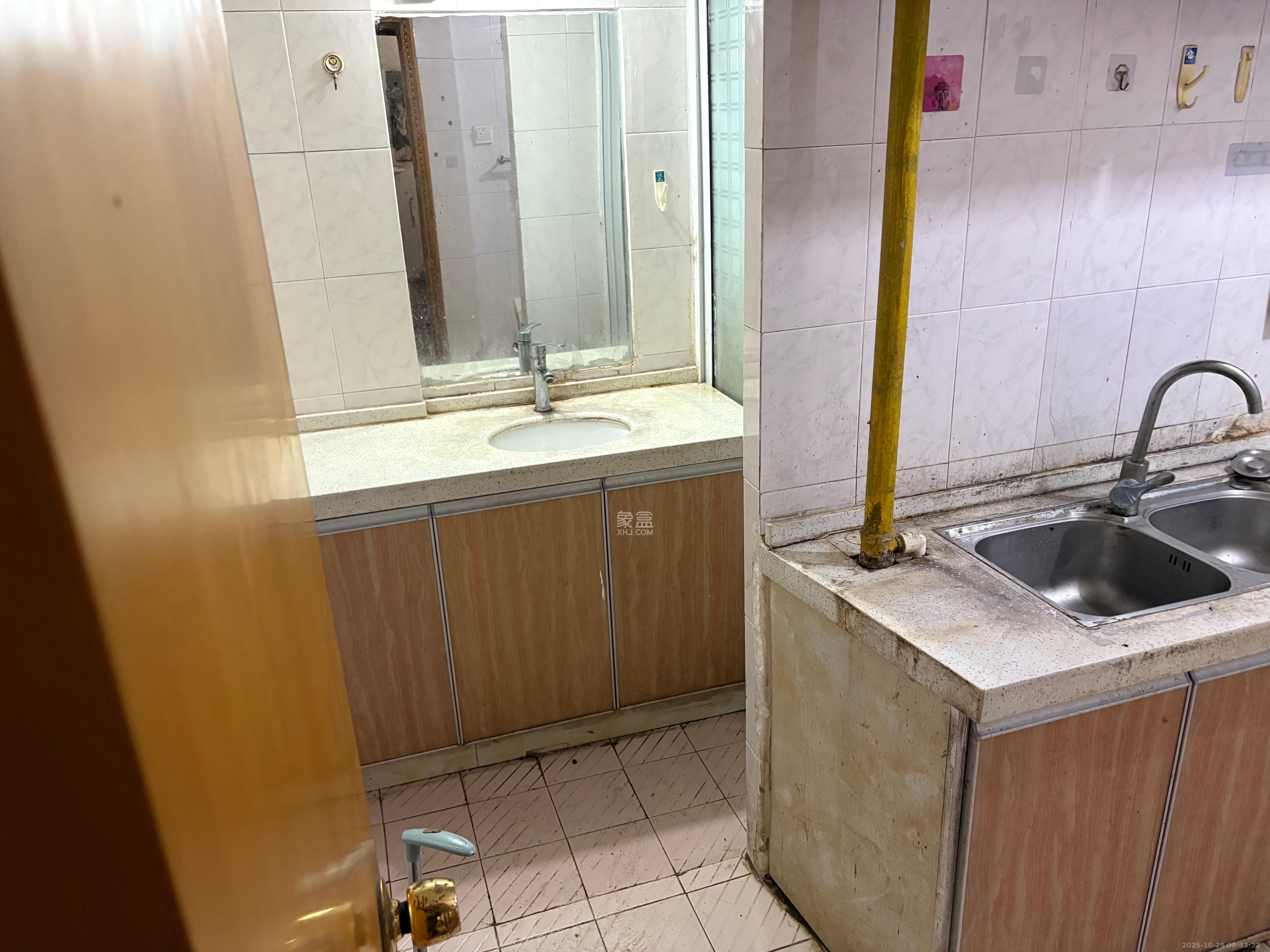 向韶村  2室1厅1卫    1500.0元/月室内图