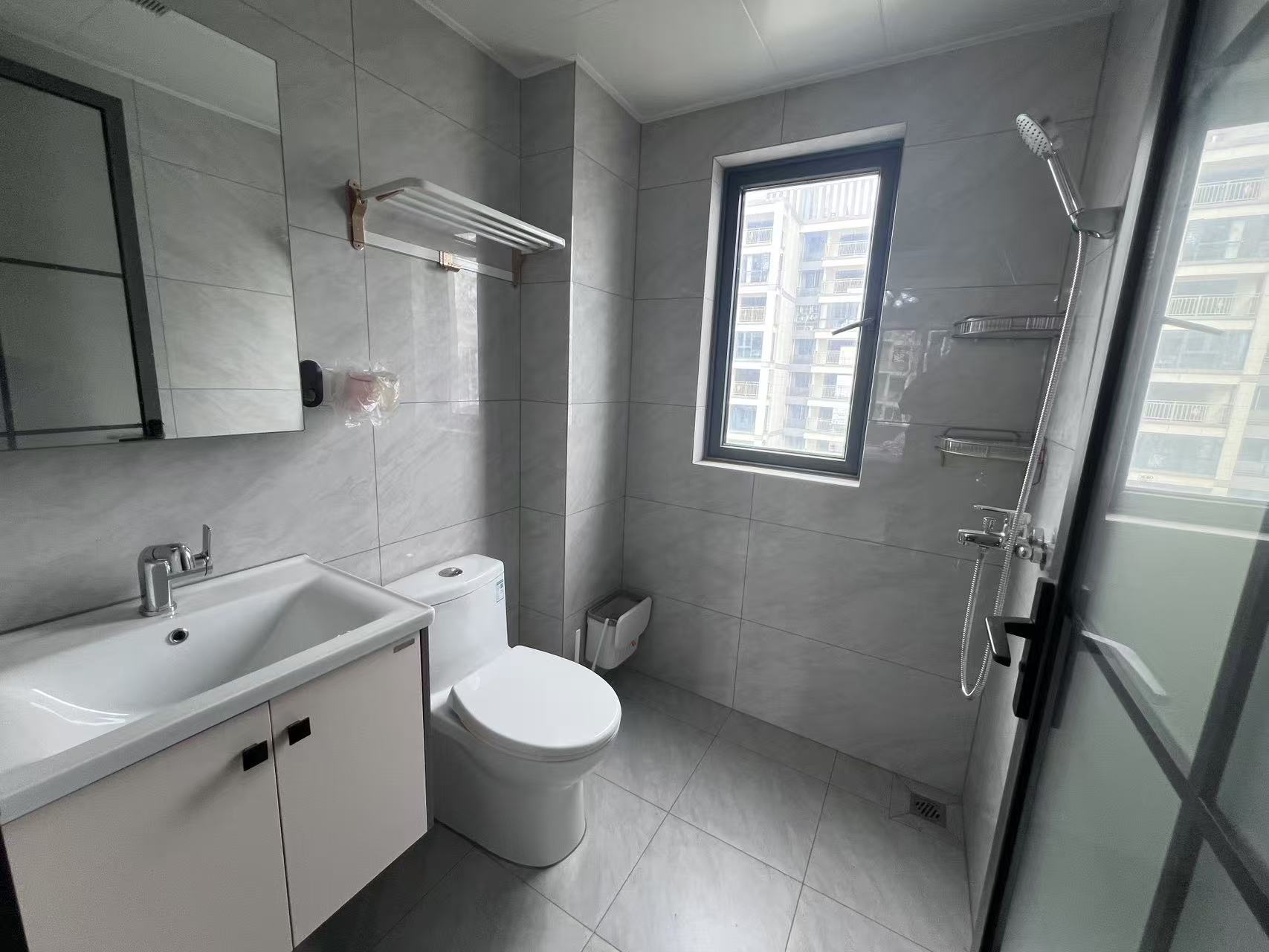 保利时光印象  4室2厅2卫    92.8万室内图