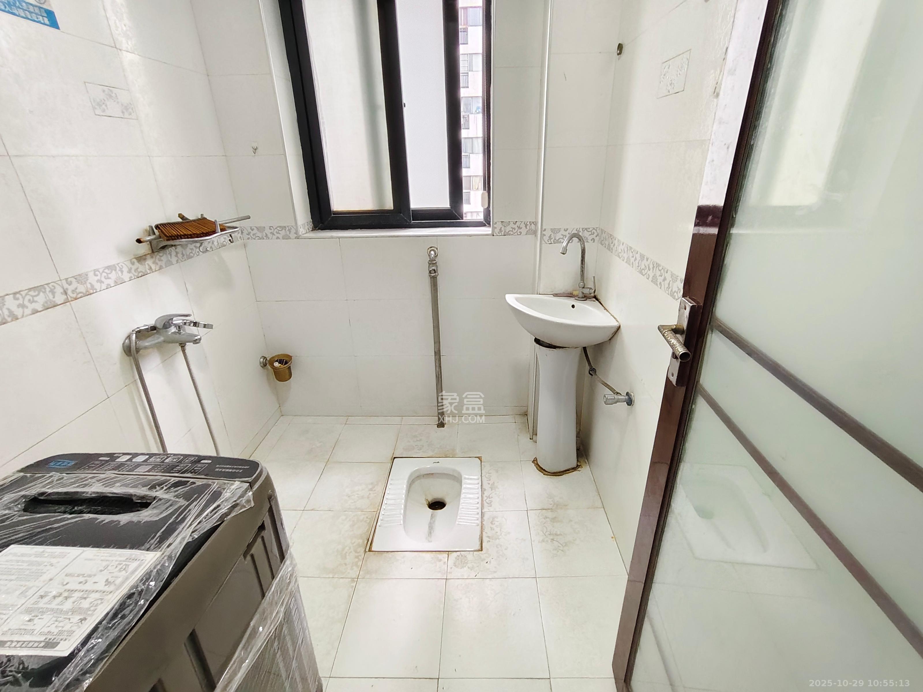 浏阳河畔家园  7室2厅2卫    3700.0元/月室内图