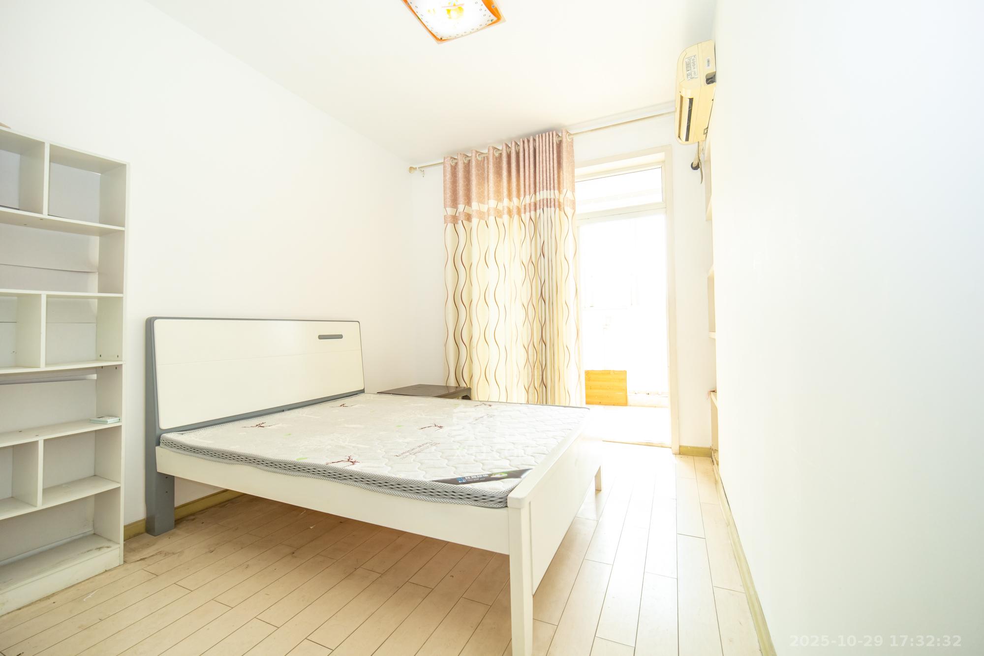 筑梦园 3室2厅2卫 75.0万 筑梦园 3室2厅2卫 75.0万卧室