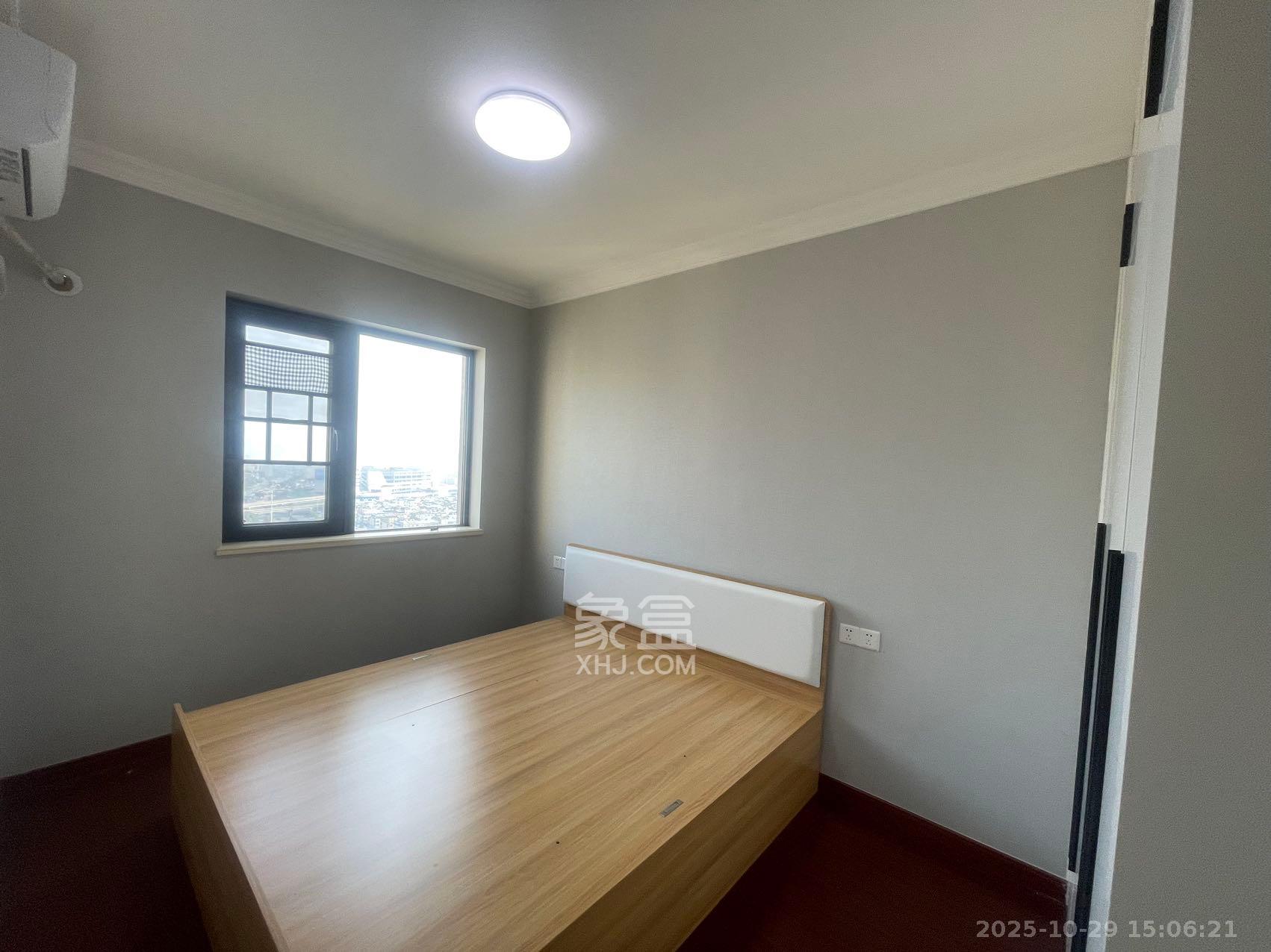 中海珑悦府  4室2厅2卫    3000.0元/月室内图