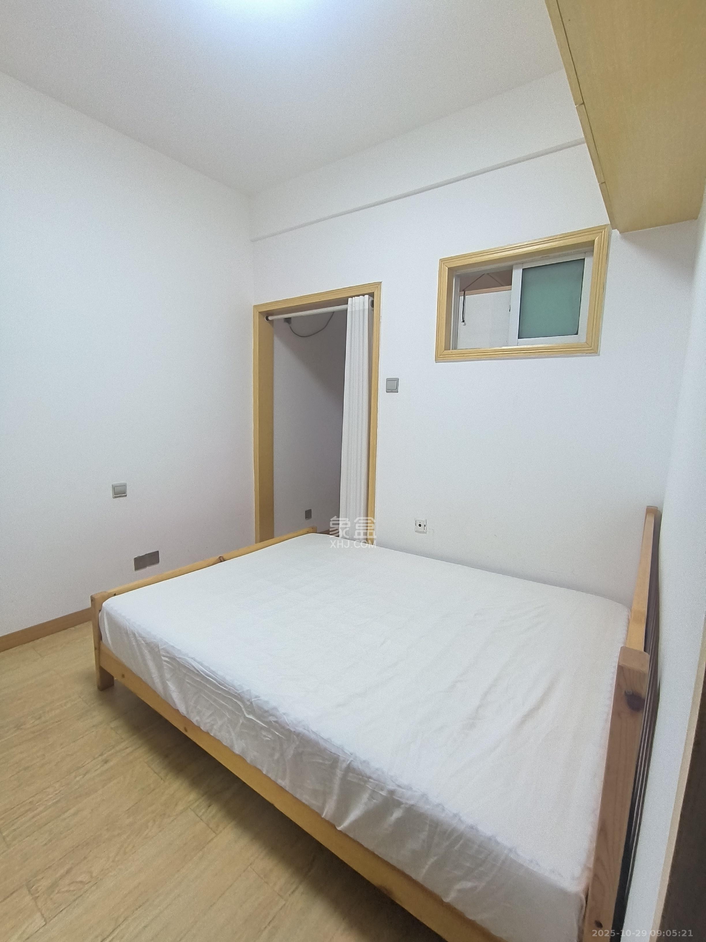 阳光锦城  1室1厅1卫    1700.0元/月室内图