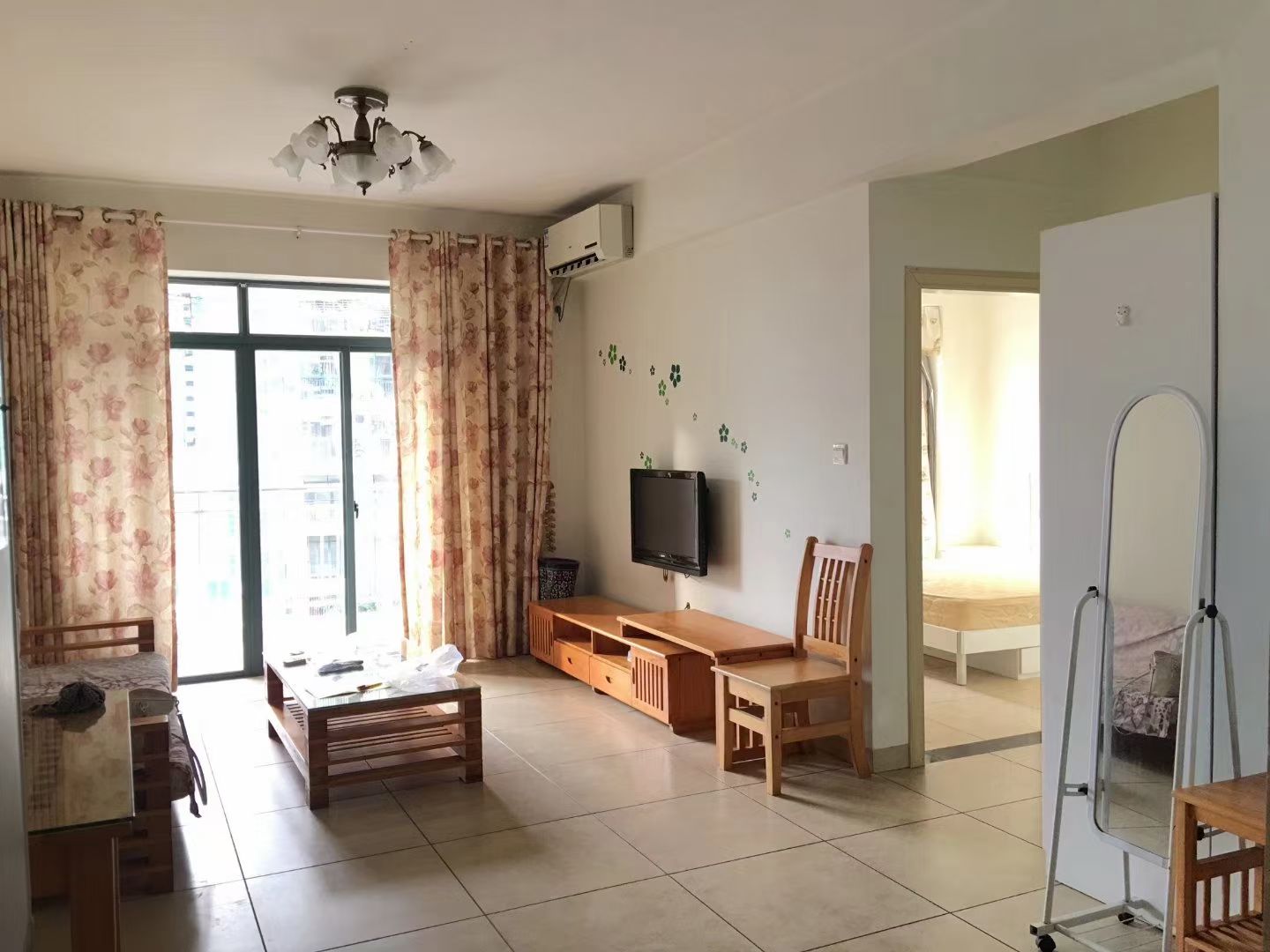 玉龙湾  1室2厅1卫    85.0万