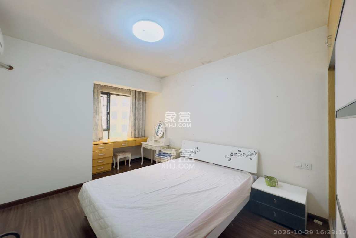 保利麓谷林语C区  1室0厅0卫    2200.0元/月 保利麓谷林语C区  1室0厅0卫    2200.0元/月室内图