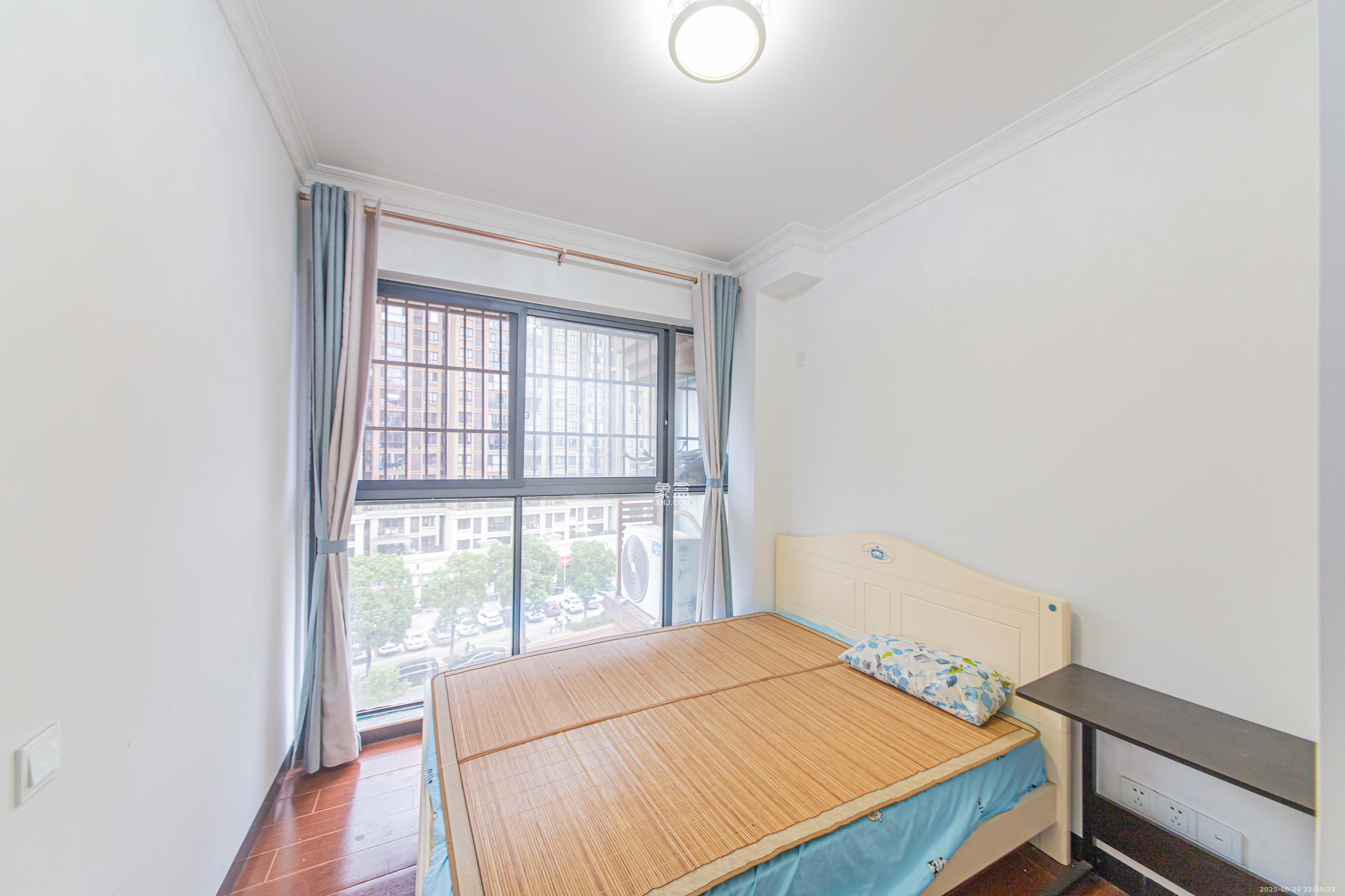 夏威夷碧水春城（碧桂园城市花园）  3室2厅1卫    2300.0元/月室内图