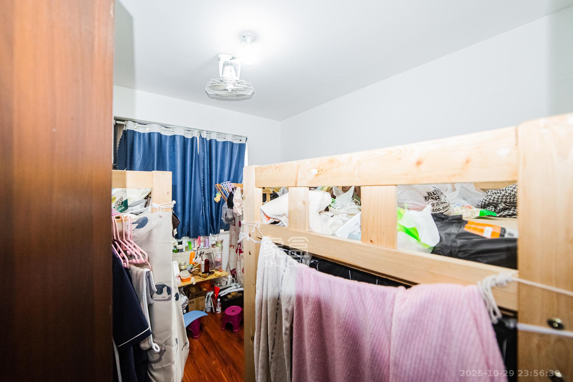 龙湾1号公馆  3室2厅1卫    125.0万 龙湾1号公馆  3室2厅1卫    125.0万卧室