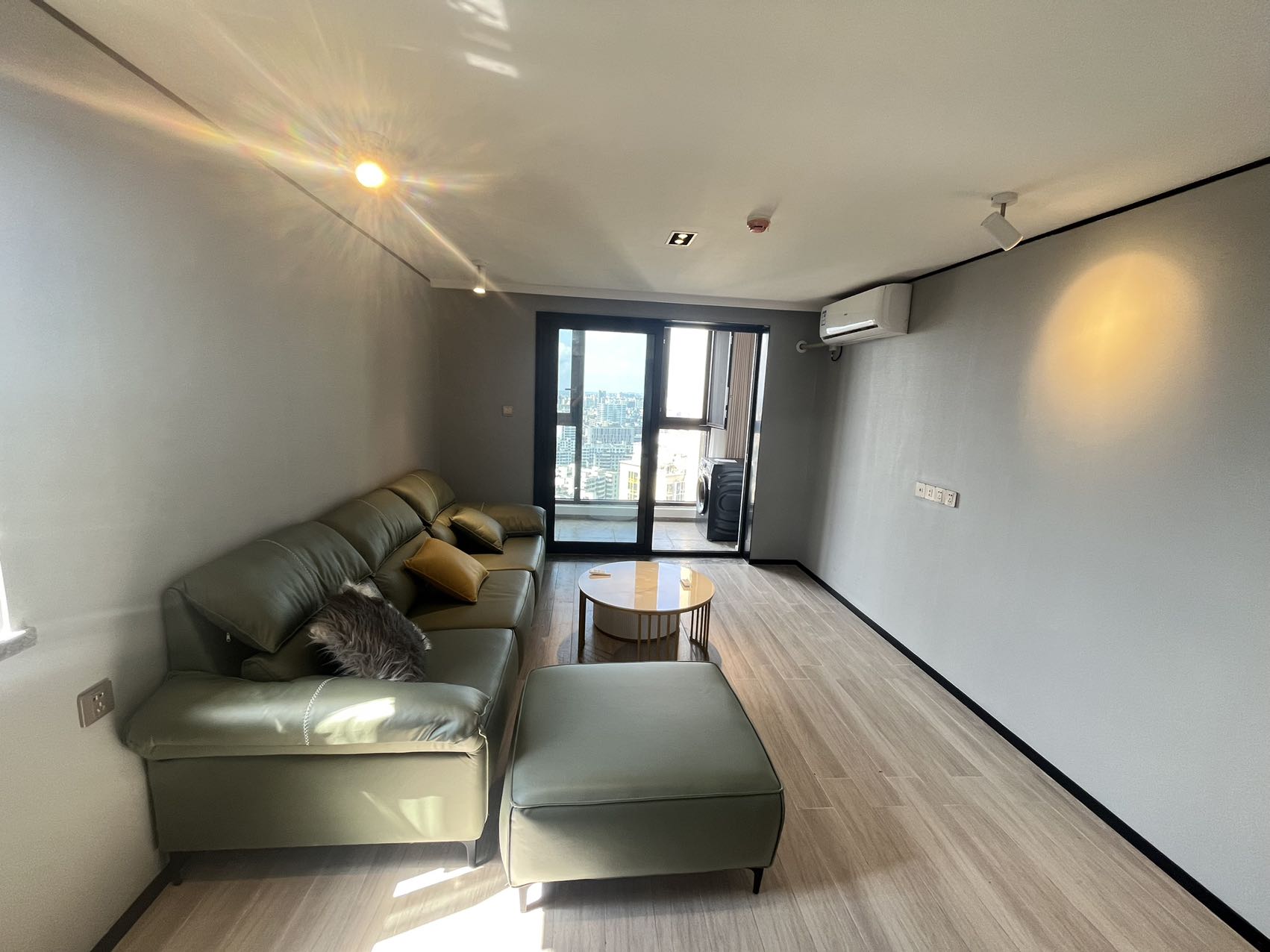 融创海口一号  2室2厅2卫    3300.0元/月室内图