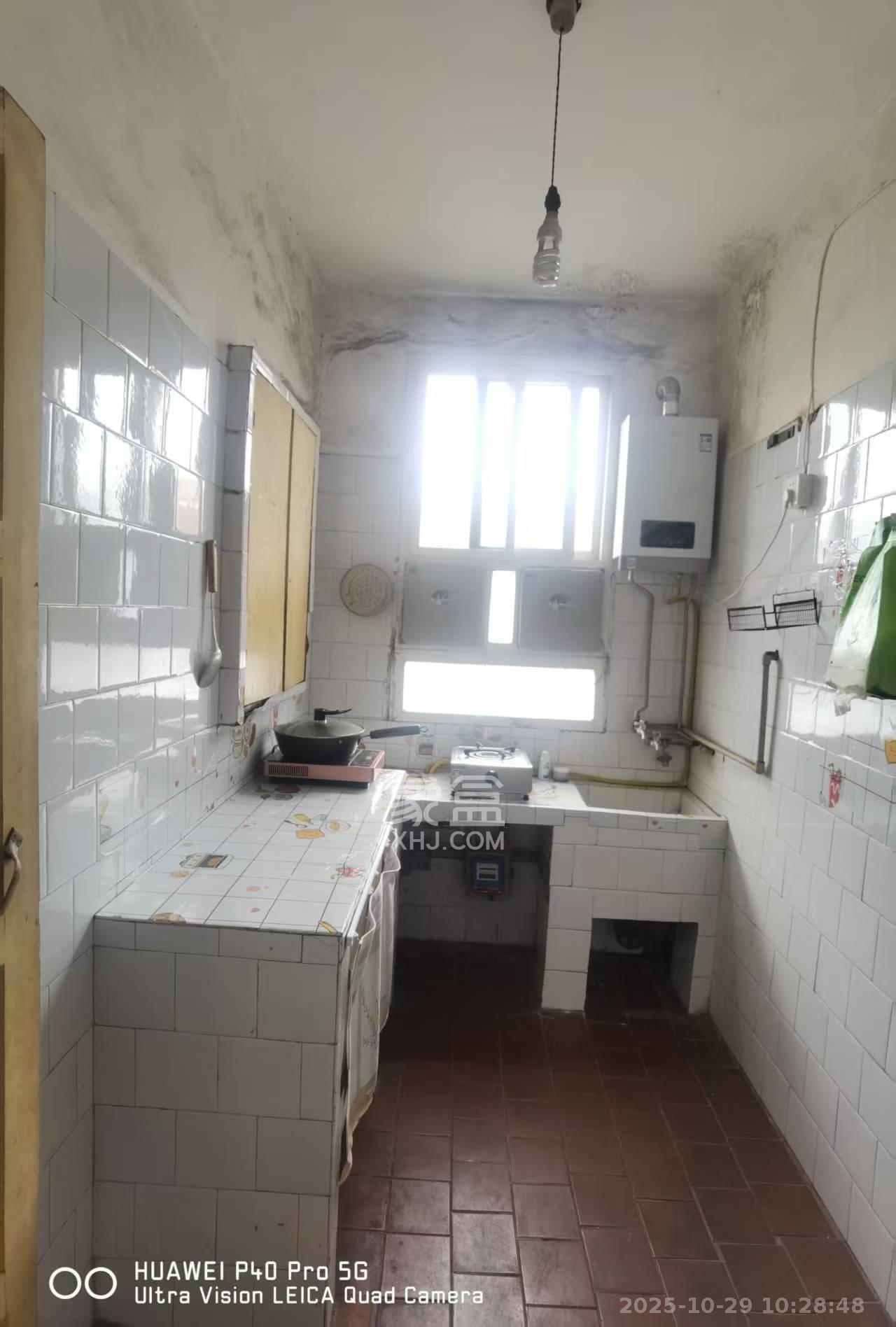 长坡社区  1室1厅1卫    1100.0元/月室内图