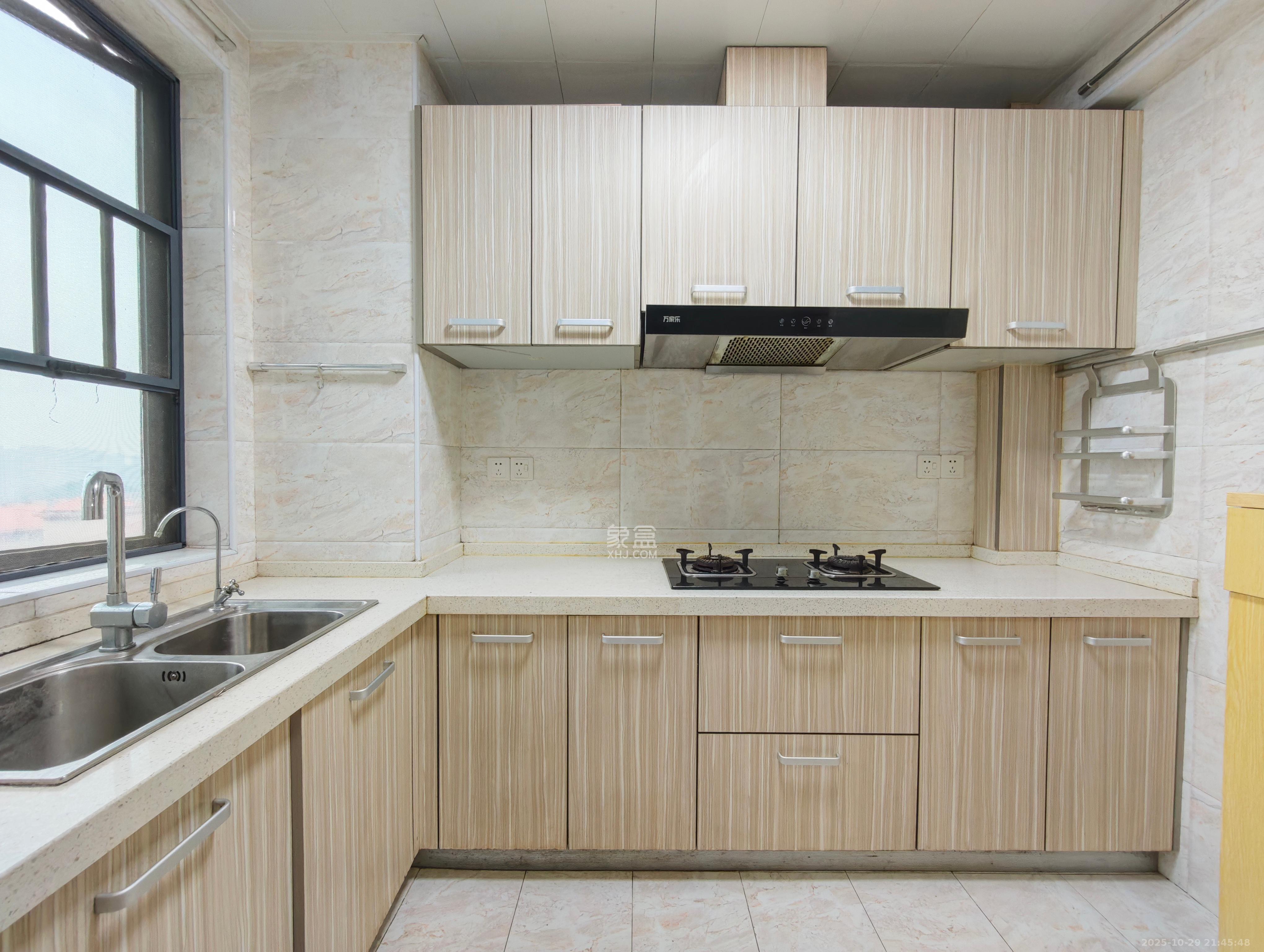 富春山  4室2厅2卫    110.0万 富春山  4室2厅2卫    110.0万其他