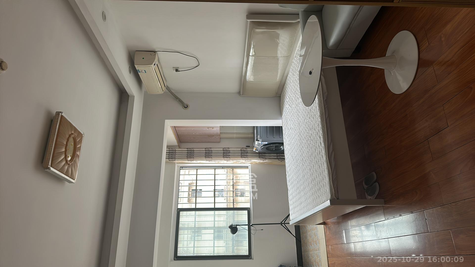 阳光锦城 1室1厅1卫 1500.0元/月 阳光锦城 1室1厅1卫 1500.0元/月室内图