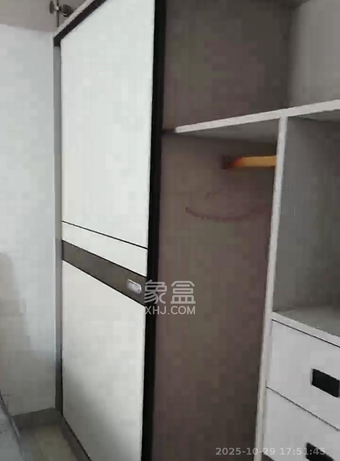 惟智园安置小区  2室2厅1卫    2000.0元/月 惟智园安置小区  2室2厅1卫    2000.0元/月室内图