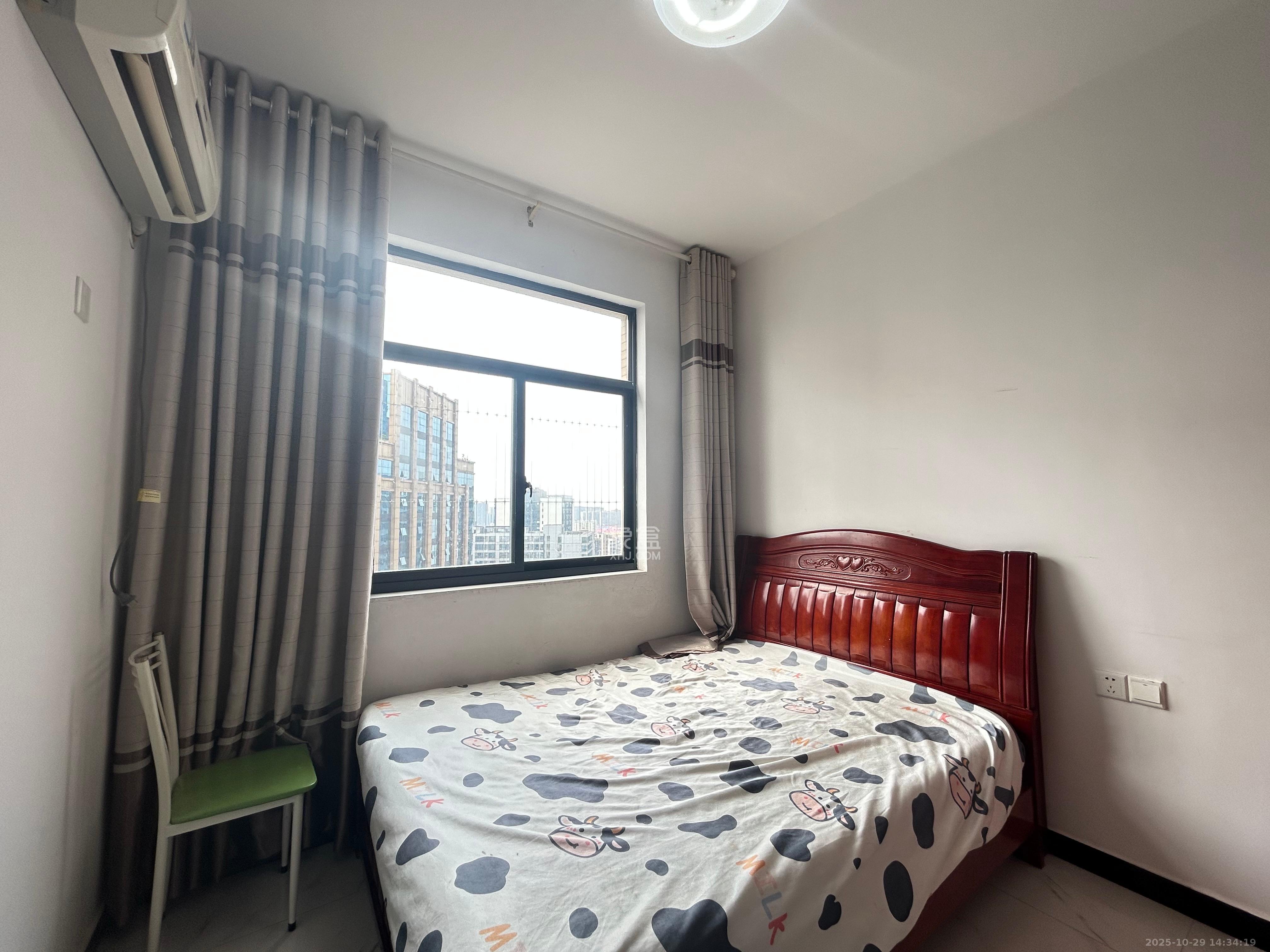 御溪国际  1室2厅1卫    2200.0元/月室内图