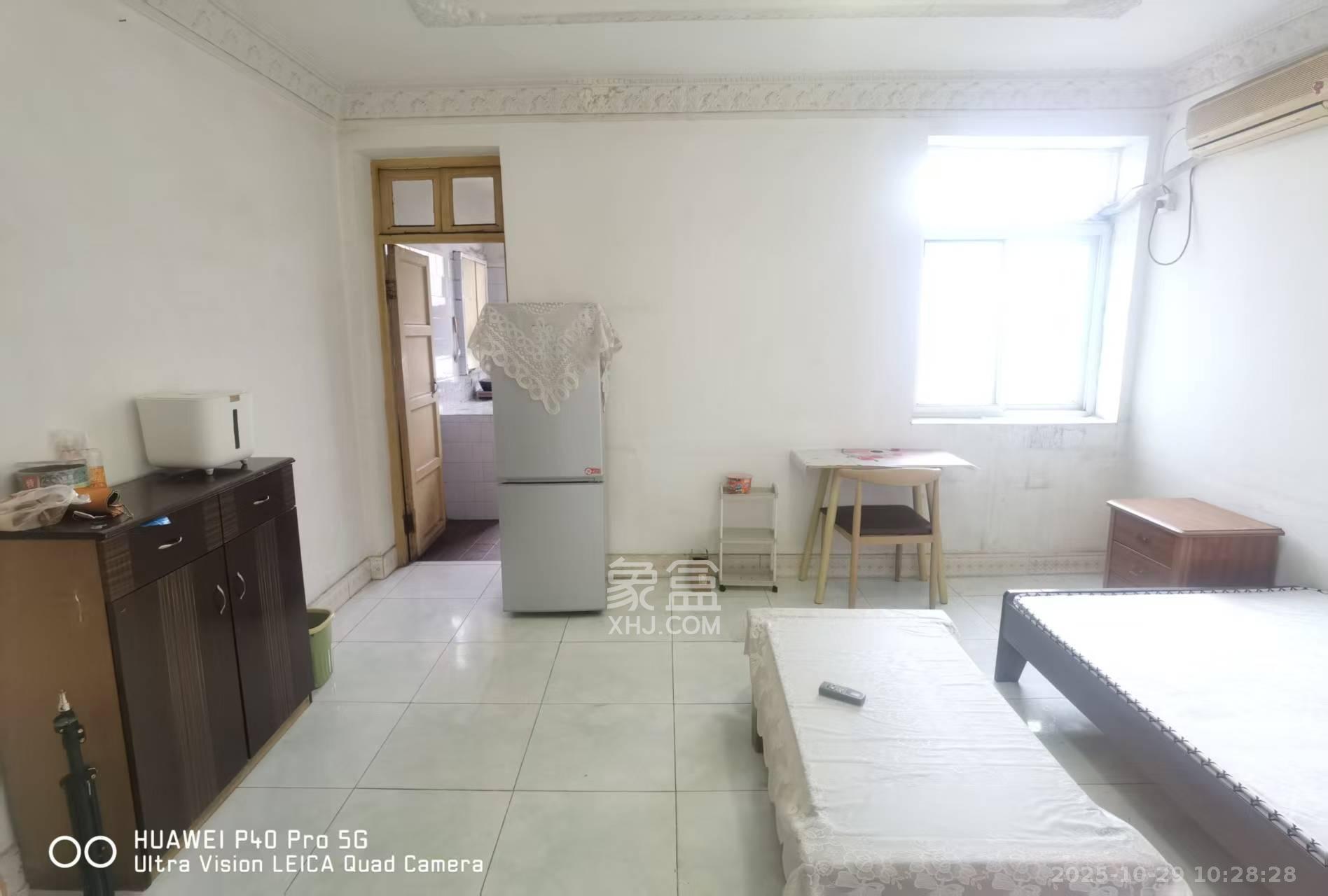 长坡社区  1室1厅1卫    1100.0元/月室内图