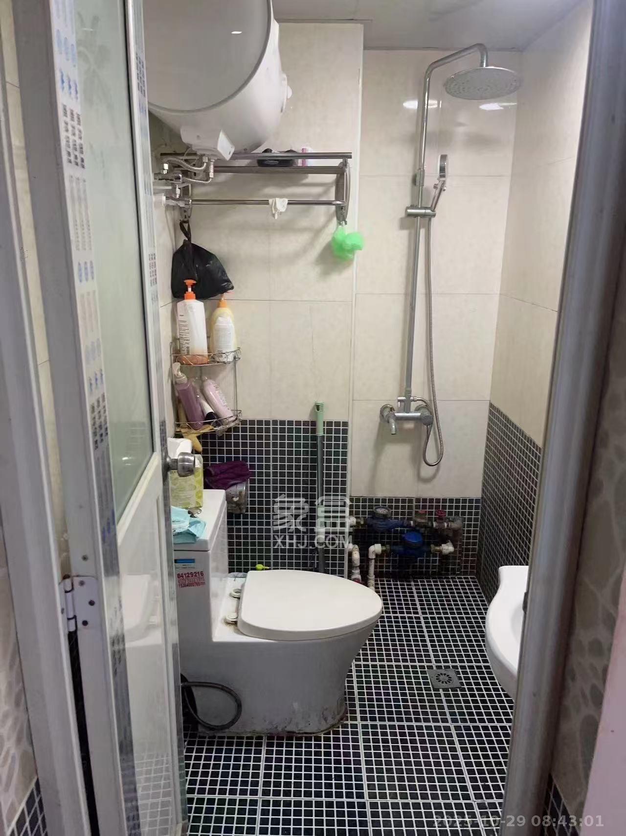 2076至高点  1室1厅1卫    1200.0元/月室内图