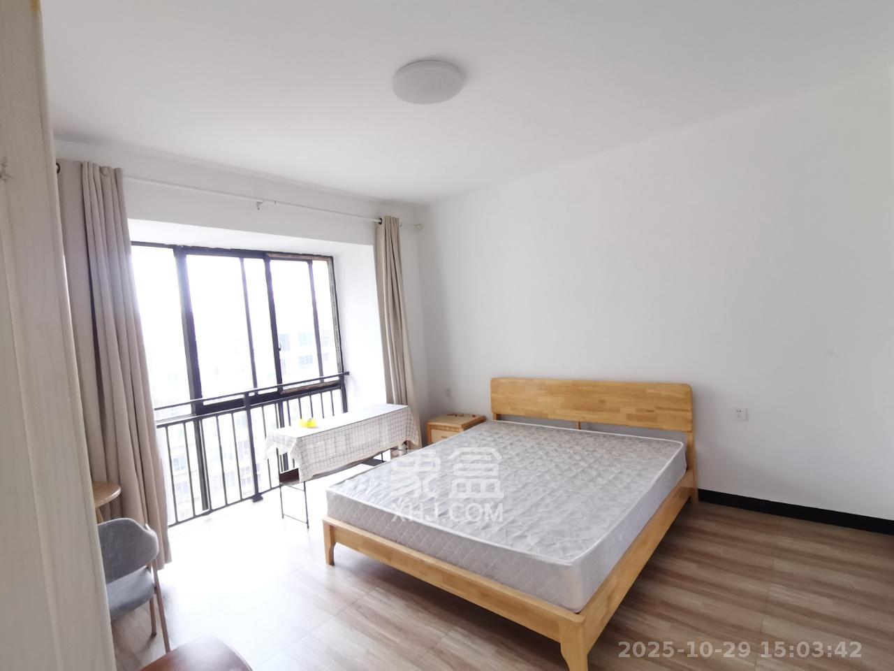 夏威夷碧水春城(碧桂园城市花园)  4室2厅2卫    2600.0元/月 夏威夷碧水春城(碧桂园城市花园)  4室2厅2卫    2600.0元/月室内图