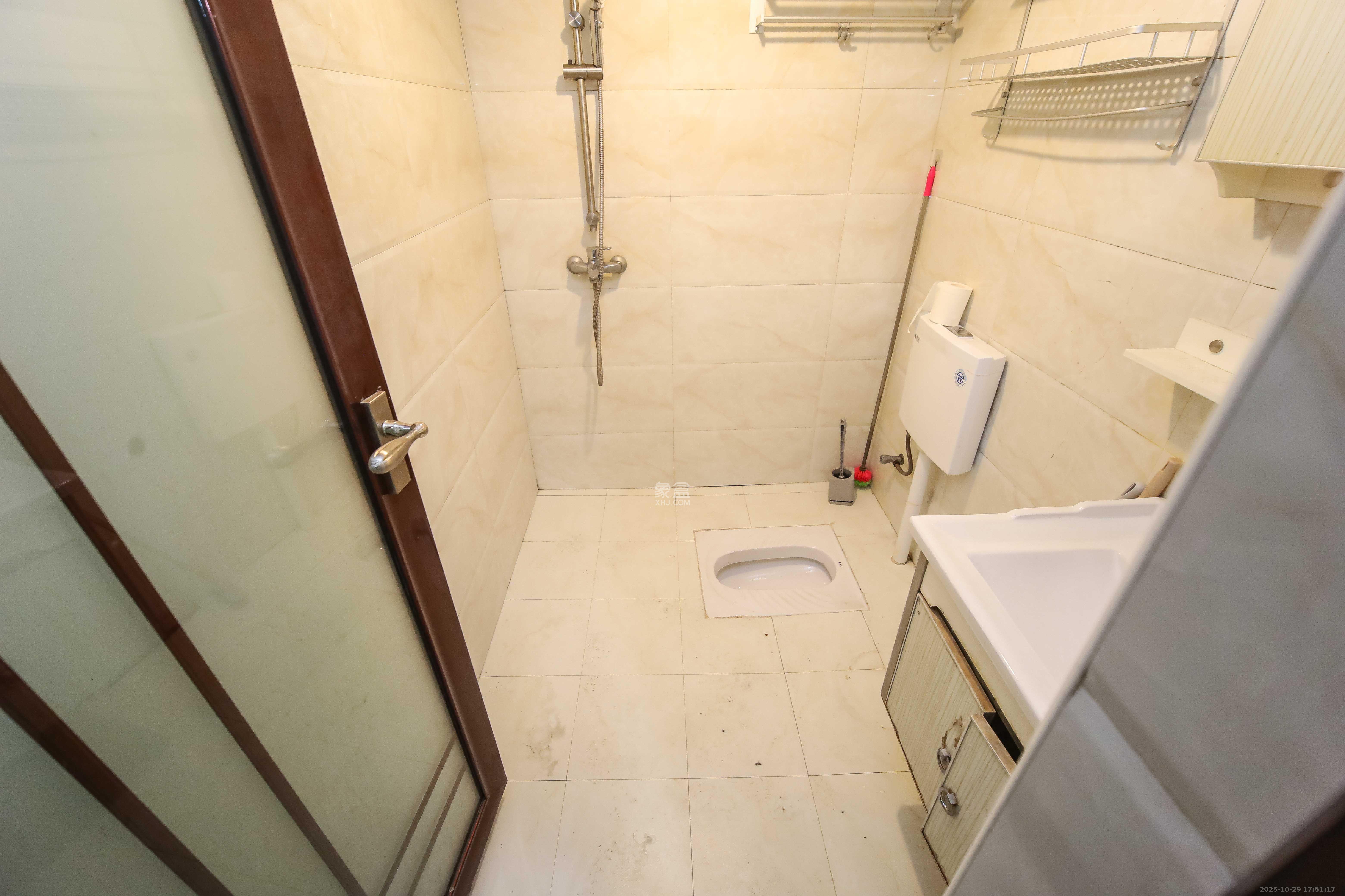 先锋东外滩  1室1厅1卫   28.80万 先锋东外滩  1室1厅1卫   28.80万卫生间