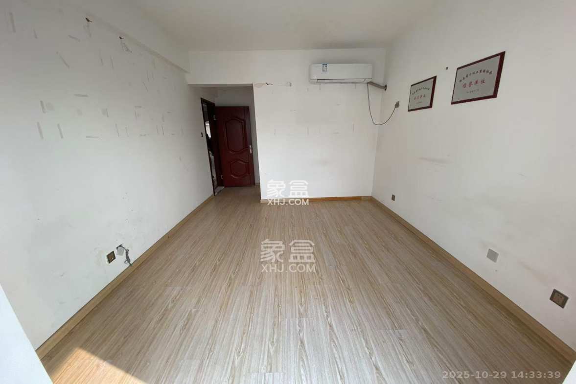 益佳苑  3室2厅1卫    2600.0元/月 益佳苑  3室2厅1卫    2600.0元/月室内图