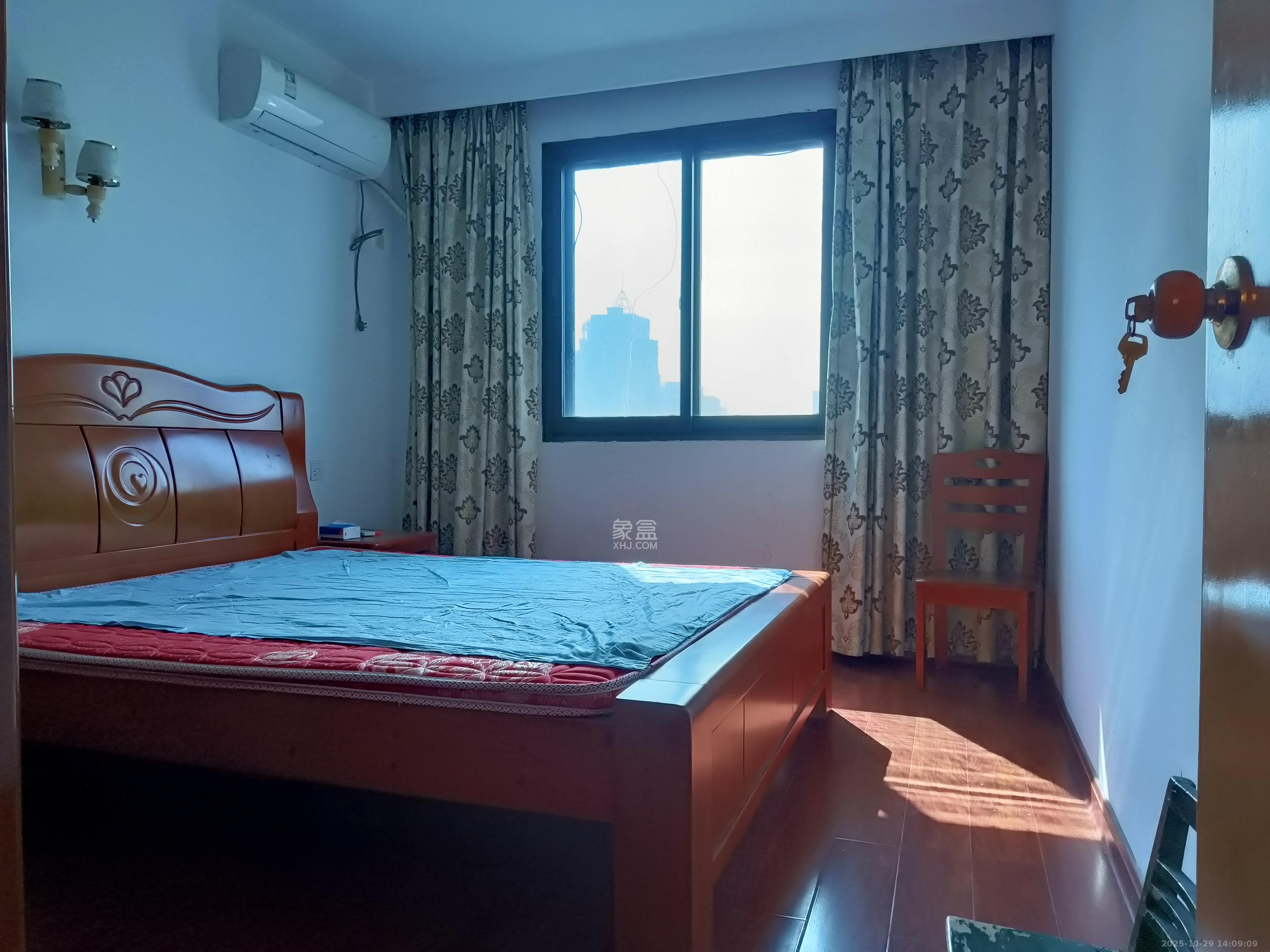 粮贸大厦 3室1厅2卫 2500.0元/月 粮贸大厦 3室1厅2卫 2500.0元/月室内图