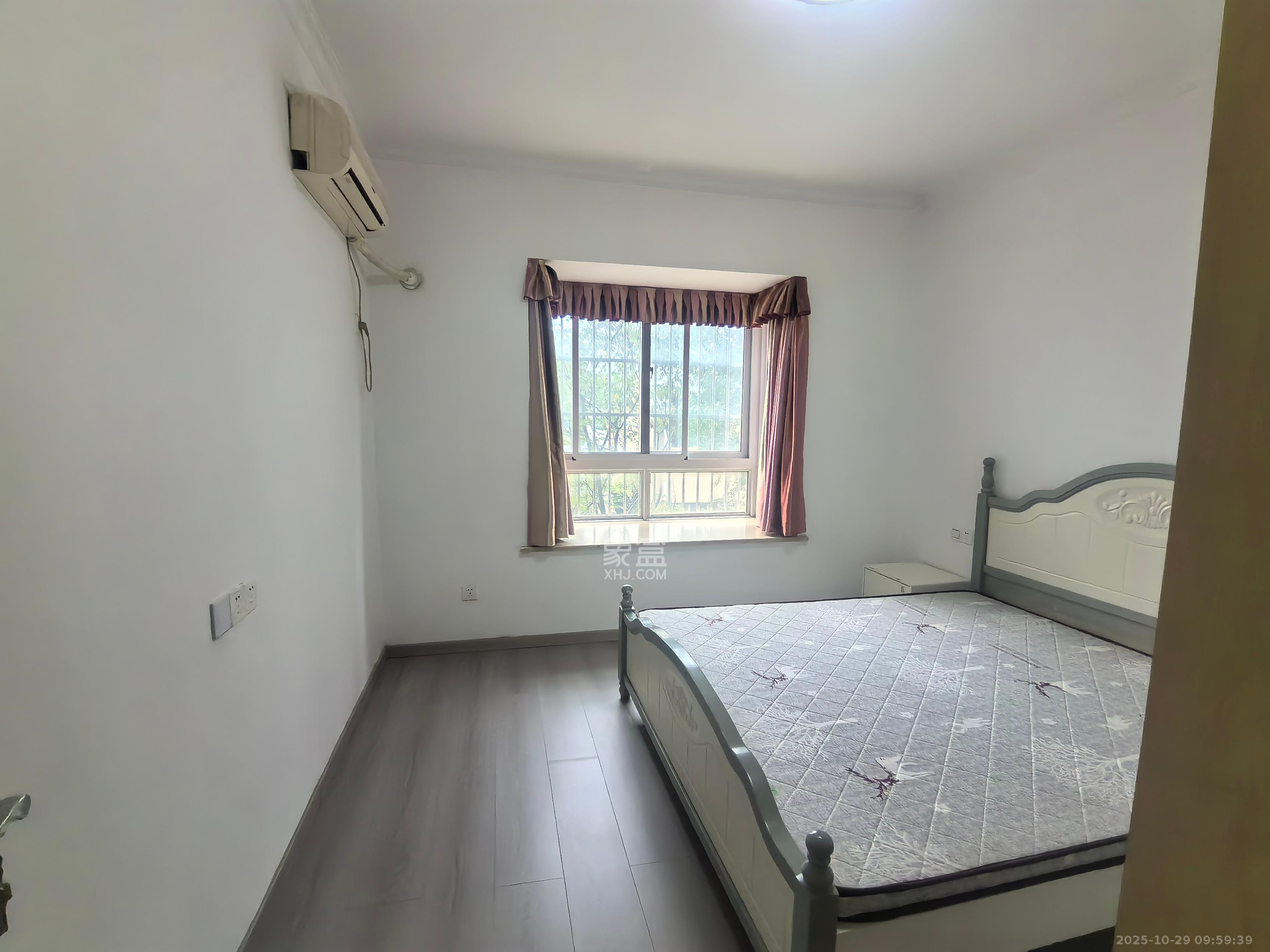 南郡雅园  2室2厅1卫    1300.0元/月室内图