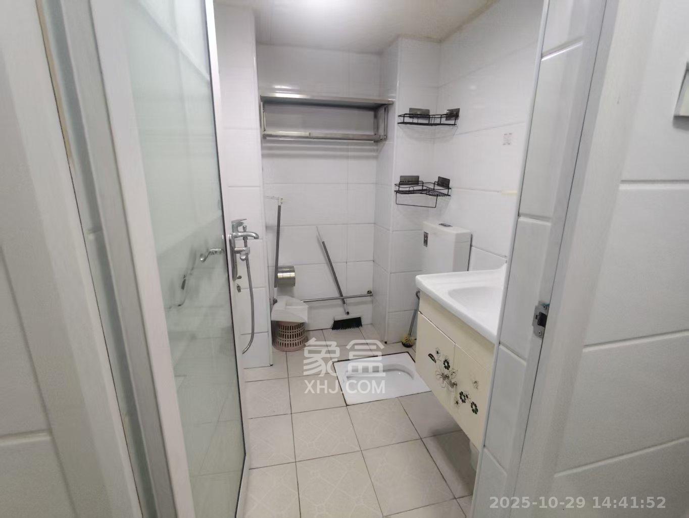 天鸿天府(天鸿中央大院)  1室1厅1卫    1500.0元/月 天鸿天府(天鸿中央大院)  1室1厅1卫    1500.0元/月小区图