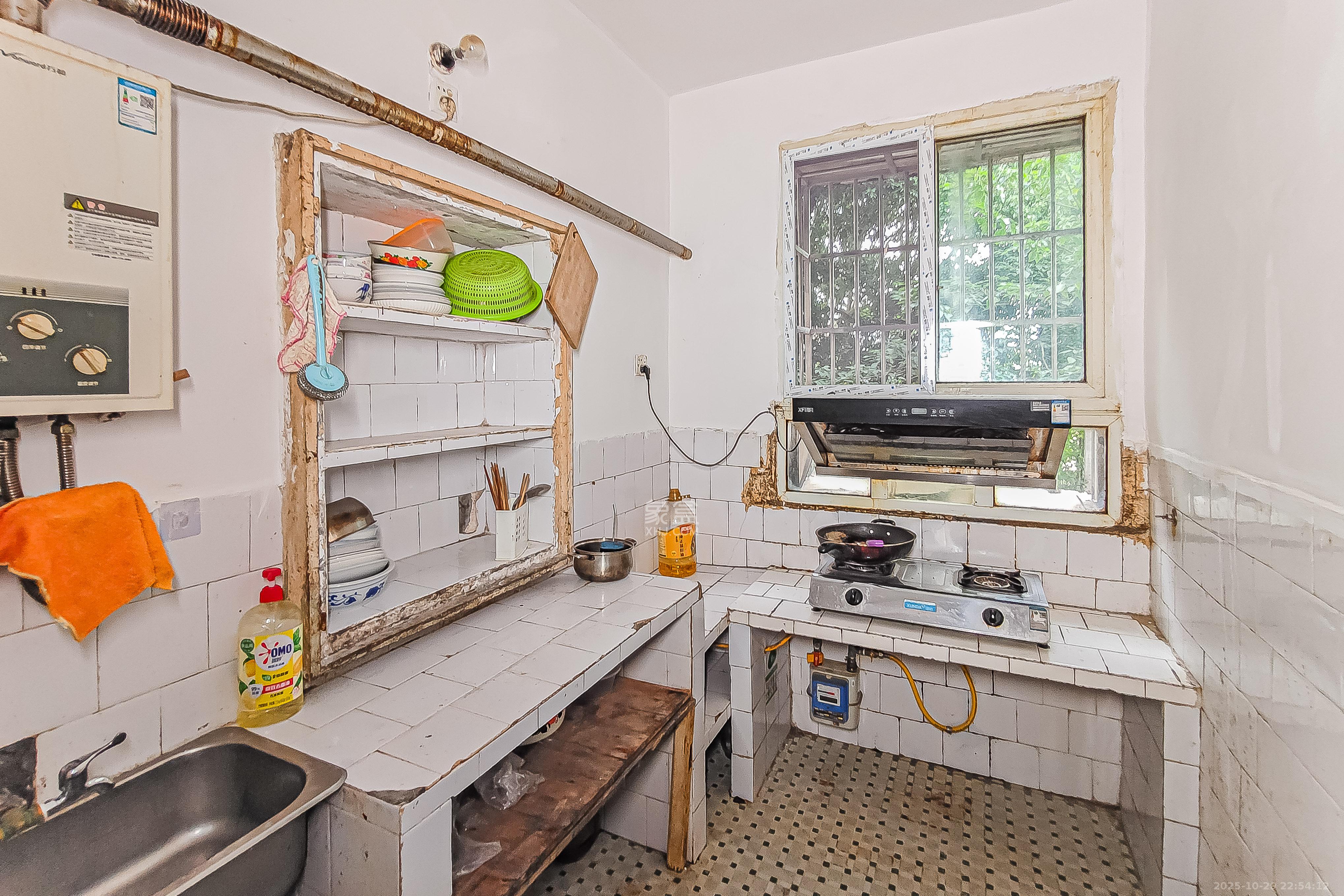 茶园坡社区(原王家冲社区)  2室2厅1卫    31.0万厨房