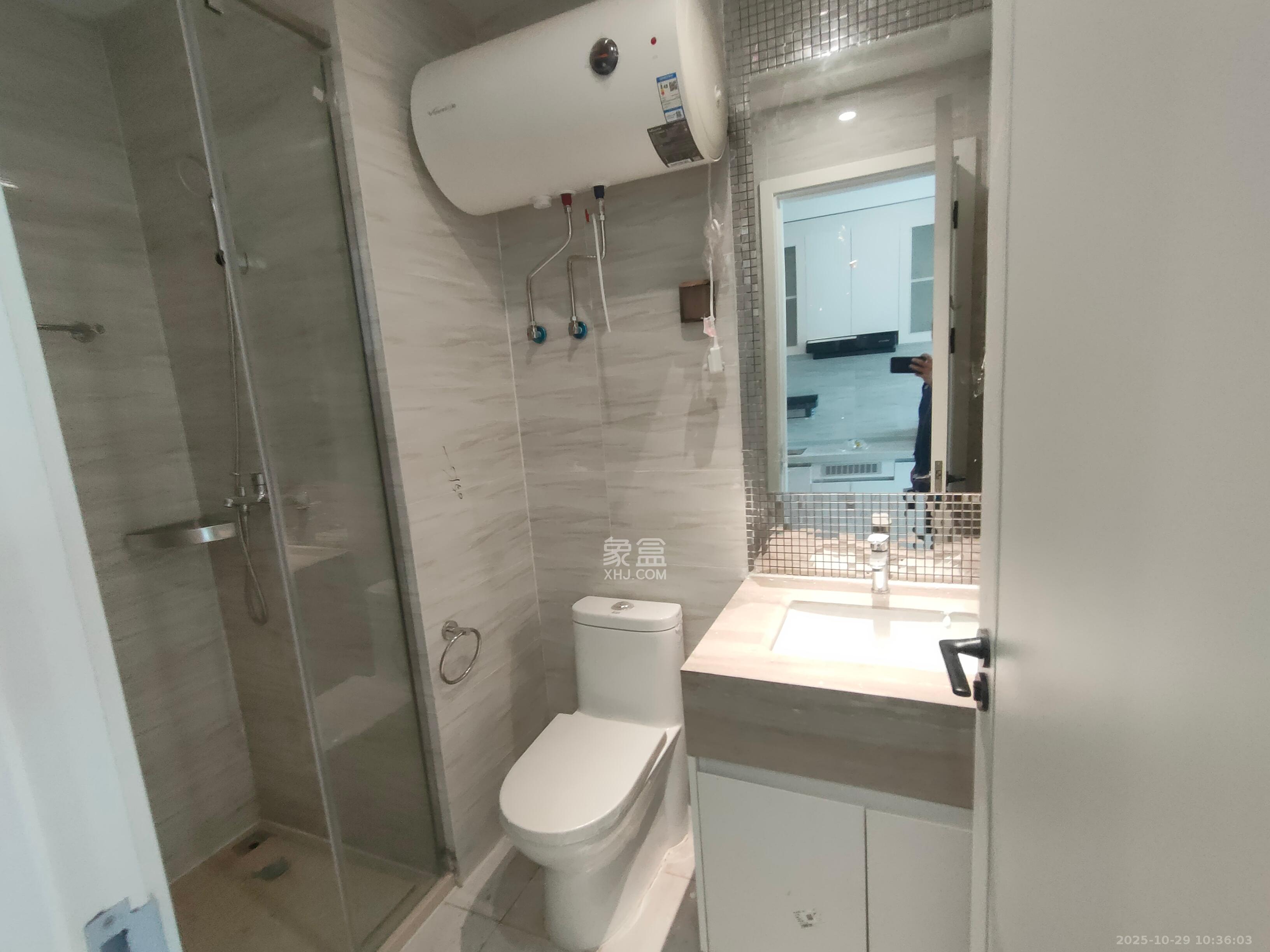 恒大珺悦府  1室1厅1卫    1600.0元/月 恒大珺悦府  1室1厅1卫    1600.0元/月室内图