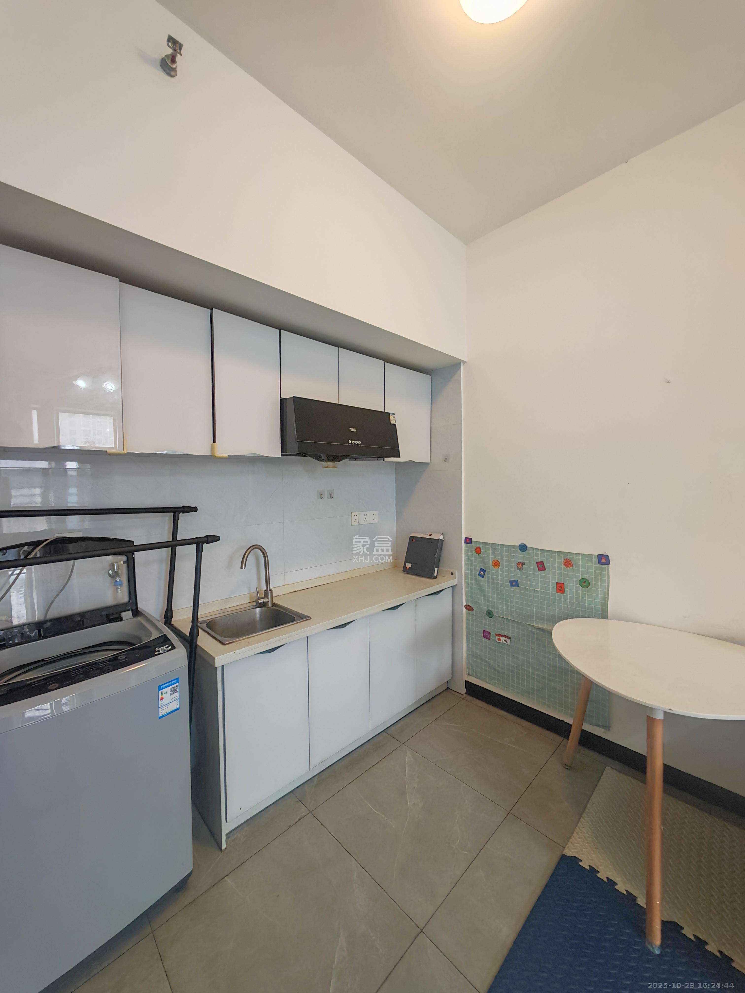 安泰嘉园（湘府邻伴）  1室0厅0卫    1500.0元/月室内图