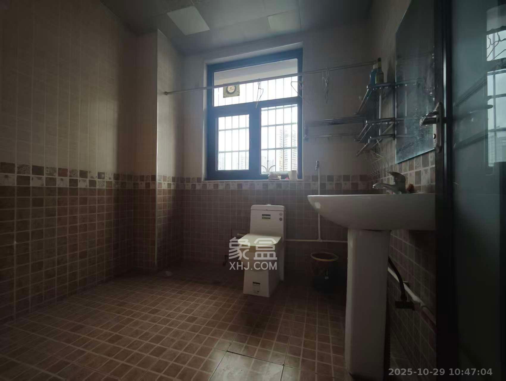 潭邵佳园  4室2厅2卫    45.8万 潭邵佳园  4室2厅2卫    45.8万其他