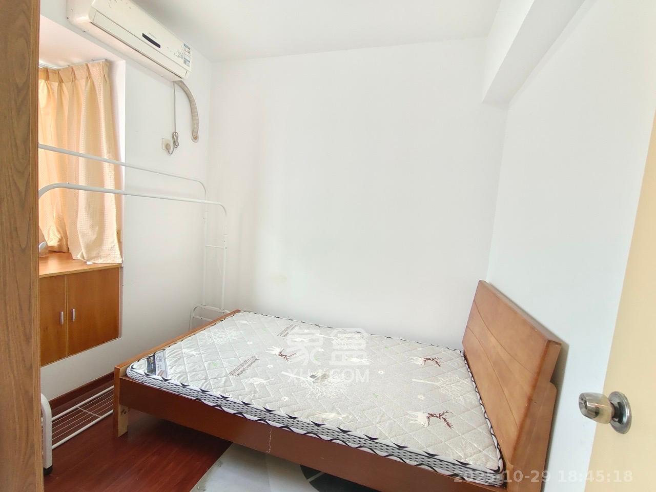 凯通国际城（凯通朝庭）  2室1厅1卫    2400.0元/月室内图