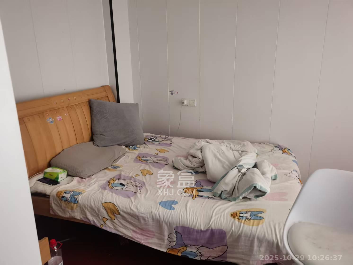 谷山乐园二期  2室2厅1卫    1700.0元/月室内图