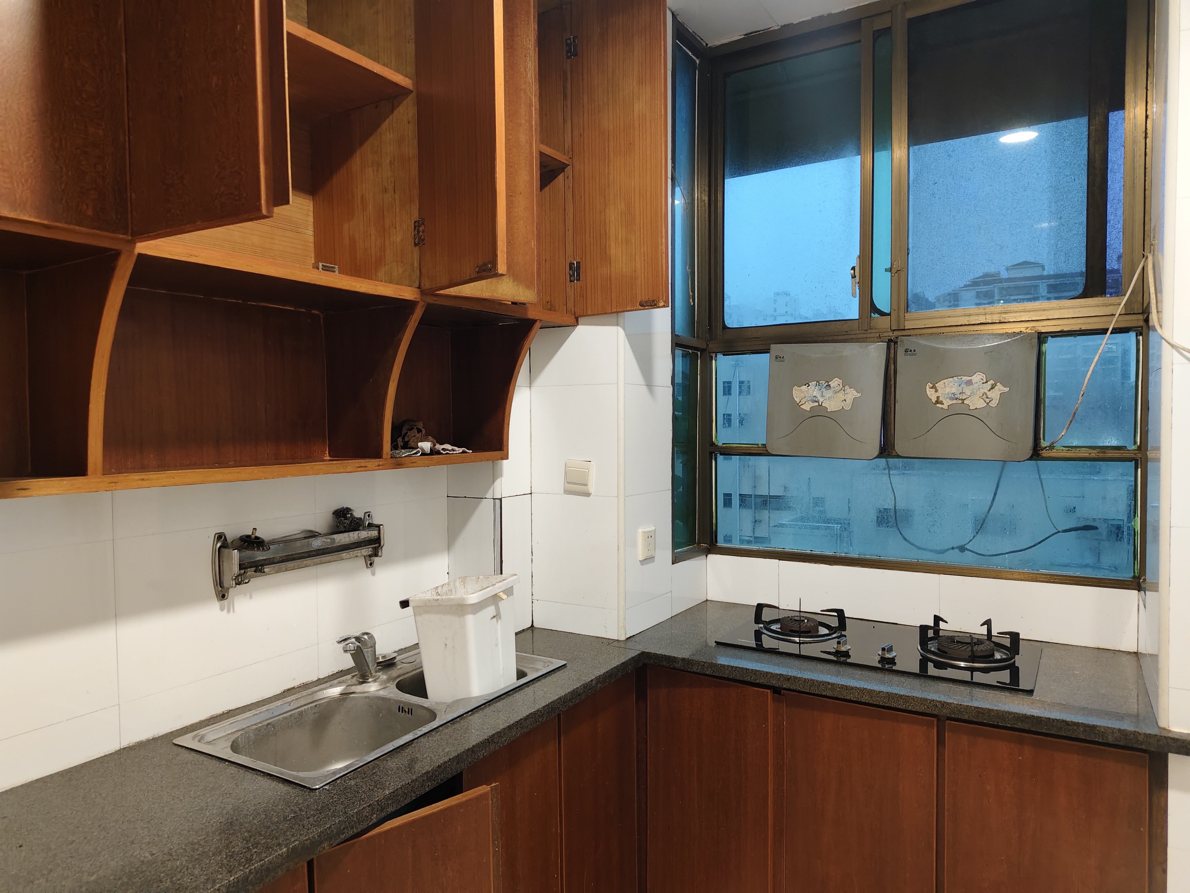 红旗小区 2室1厅1卫 1000.0元/月 红旗小区 2室1厅1卫 1000.0元/月室内图