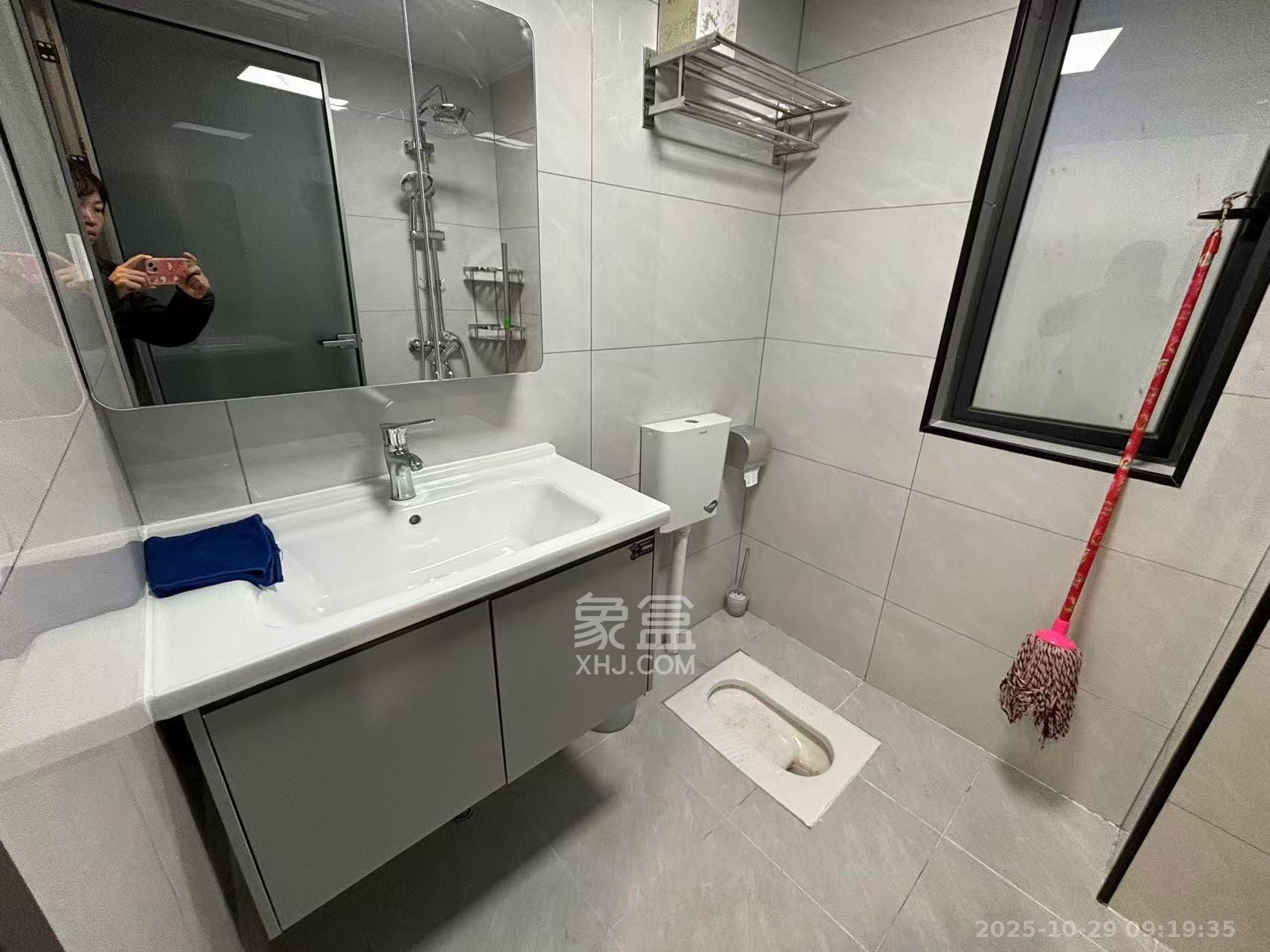 旭日嘉苑  2室1厅1卫    2500.0元/月 旭日嘉苑  2室1厅1卫    2500.0元/月室内图