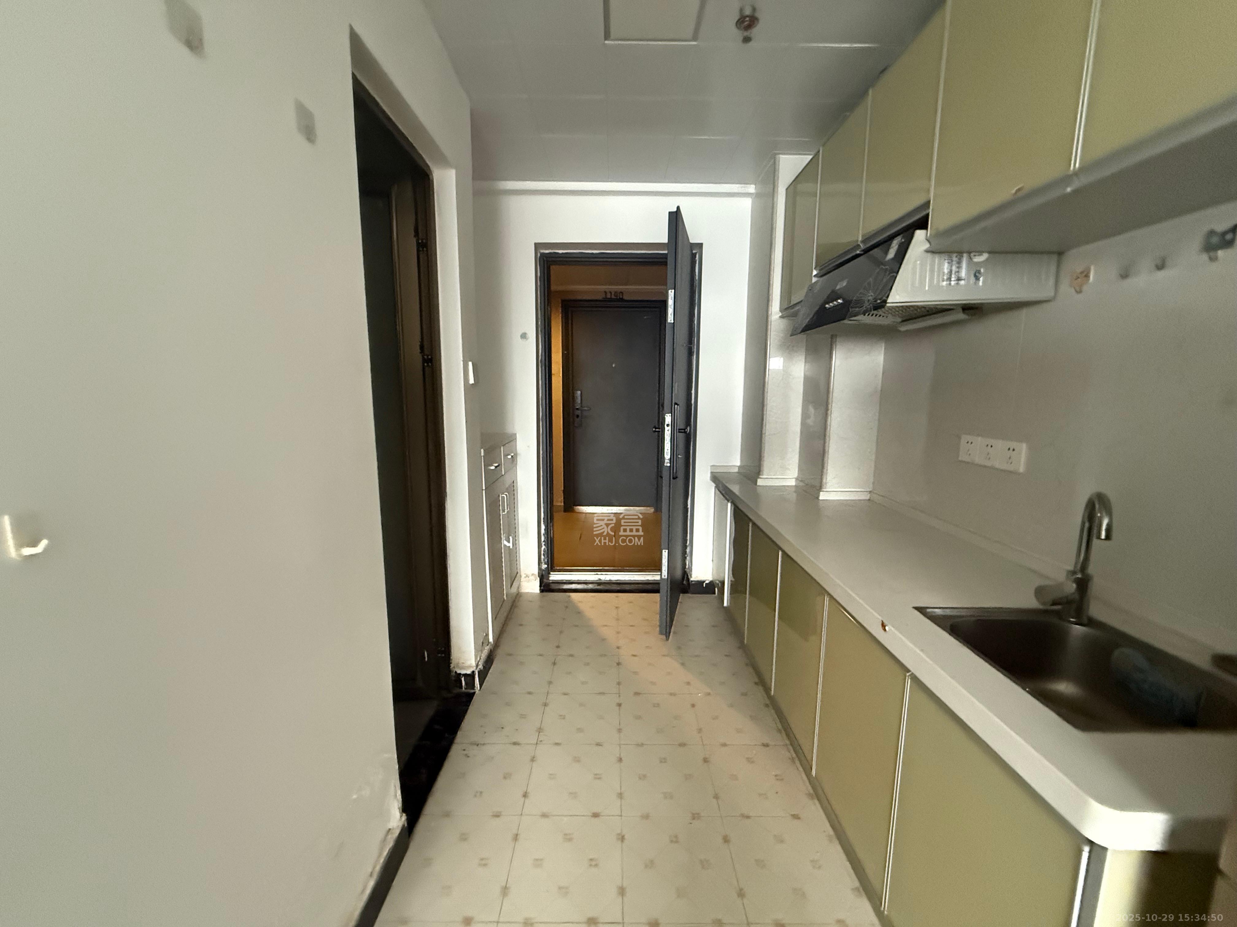 芙蓉万国城MOMA(卓越汇富苑)  1室1厅1卫    1300.0元/月 芙蓉万国城MOMA(卓越汇富苑)  1室1厅1卫    1300.0元/月室内图