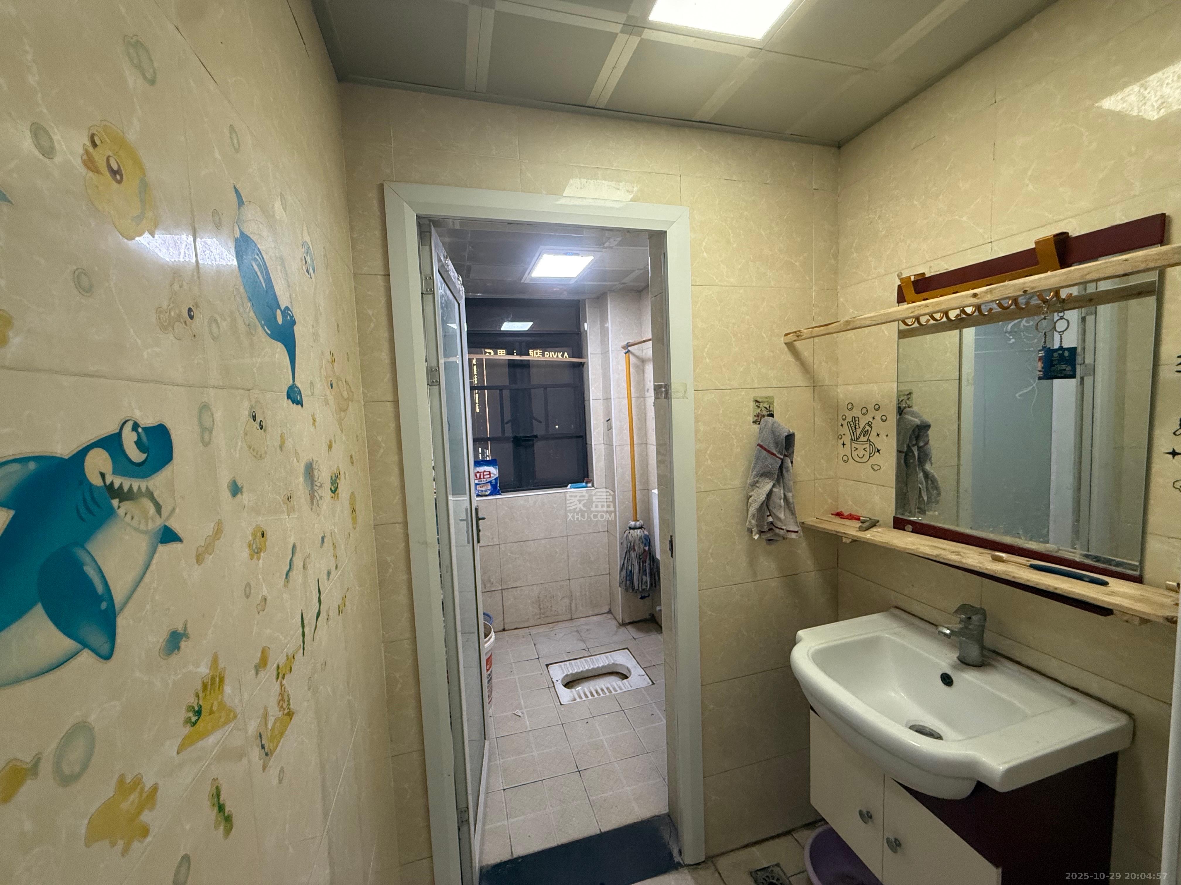 七里香榭  3室2厅1卫    1800.0元/月室内图