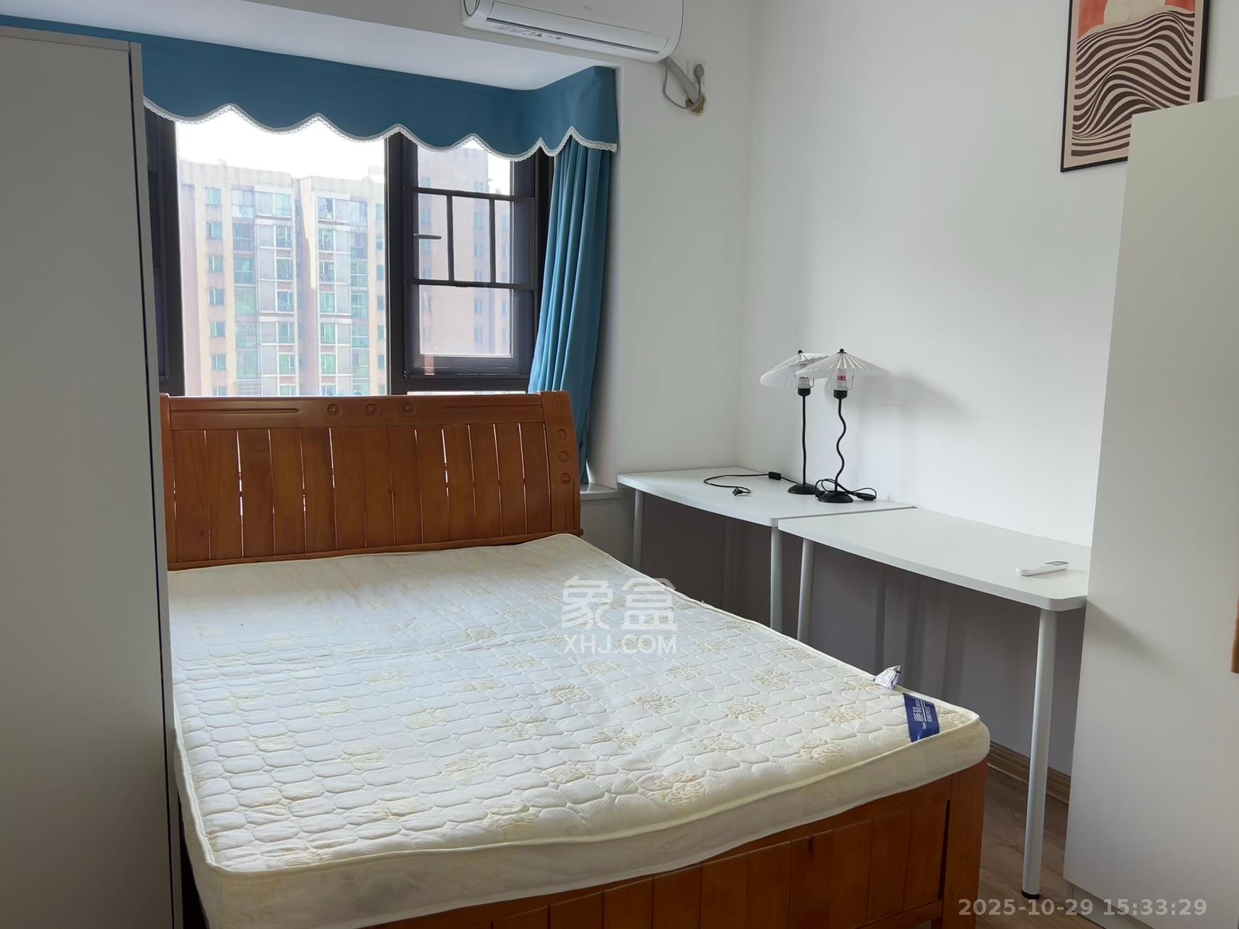 保利大都汇一期、二期  4室2厅2卫    3300.0元/月室内图