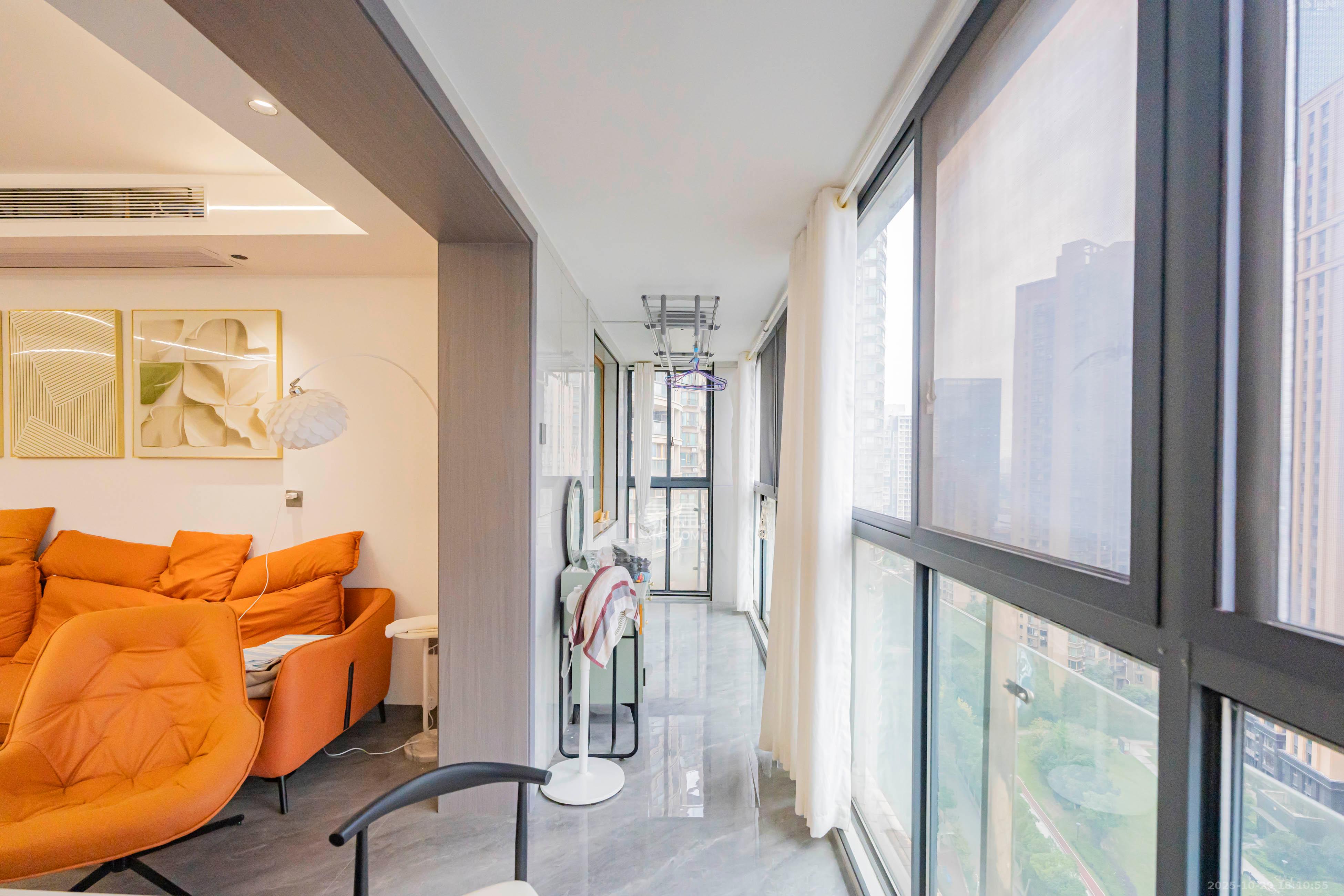 天健芙蓉盛世一期 3室2厅2卫 118.0万 天健芙蓉盛世一期 3室2厅2卫 118.0万阳台