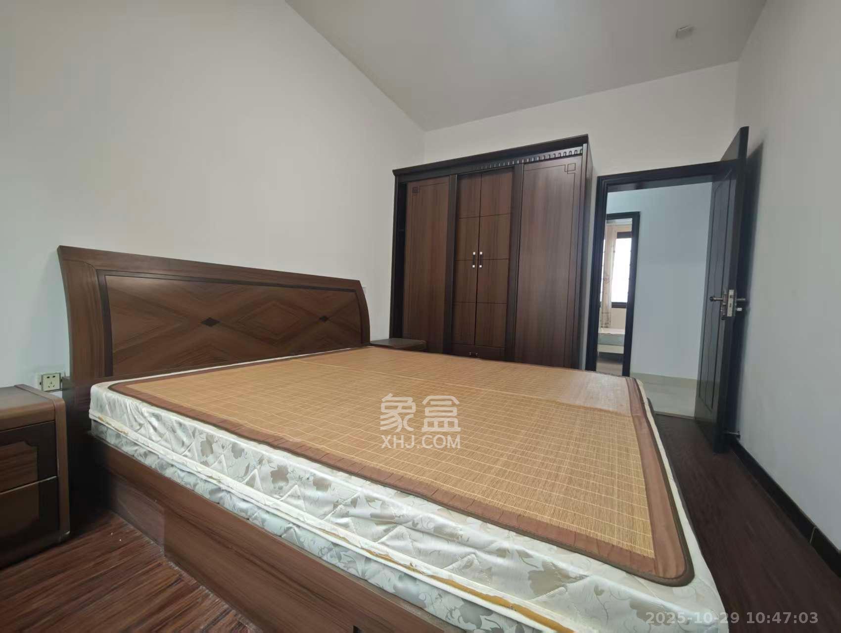 潭邵佳园  4室2厅2卫    45.8万 潭邵佳园  4室2厅2卫    45.8万其他