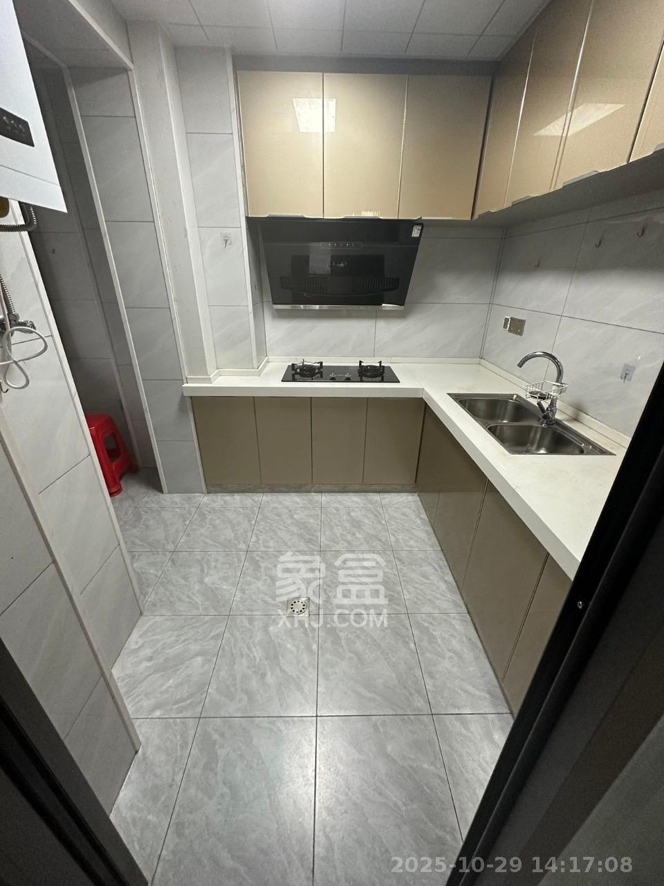 和润园三期  2室1厅1卫    2200.0元/月室内图