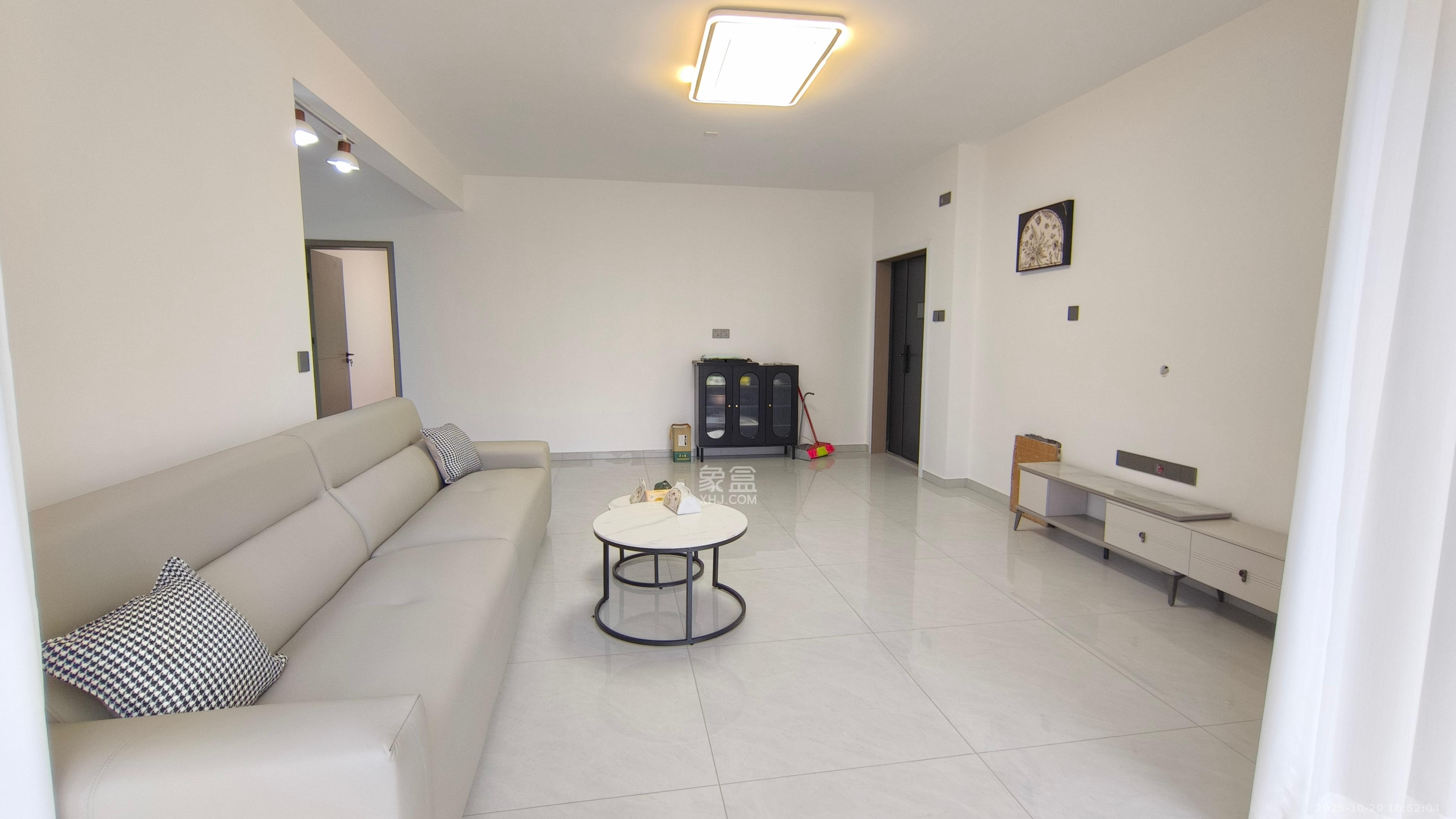 丰禧园  3室2厅2卫    3500.0元/月 丰禧园  3室2厅2卫    3500.0元/月室内图