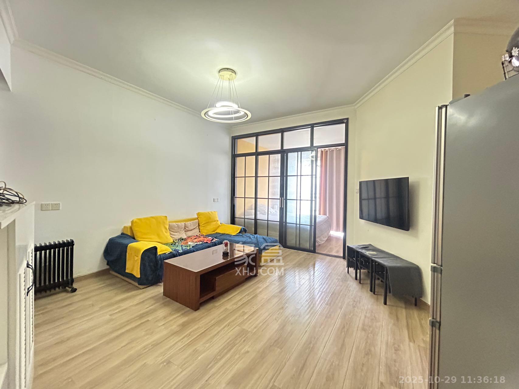 大地金墅  1室1厅1卫    2300.0元/月室内图