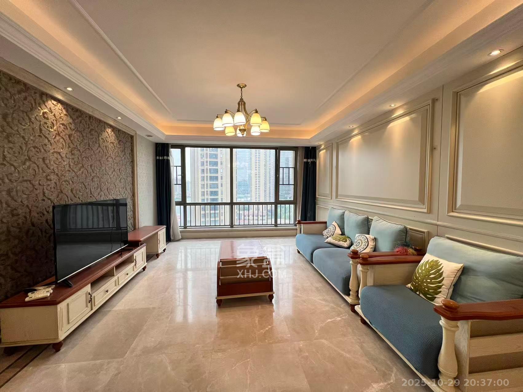 梅溪湖金茂府（金茂广场）（金茂览秀城）  3室2厅2卫    5500.0元/月