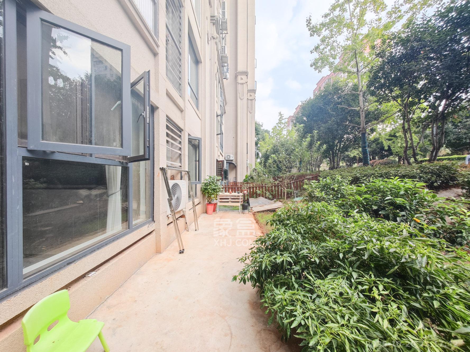 五矿万境蓝山 3室2厅2卫 108.0万 五矿万境蓝山 3室2厅2卫 108.0万阳台