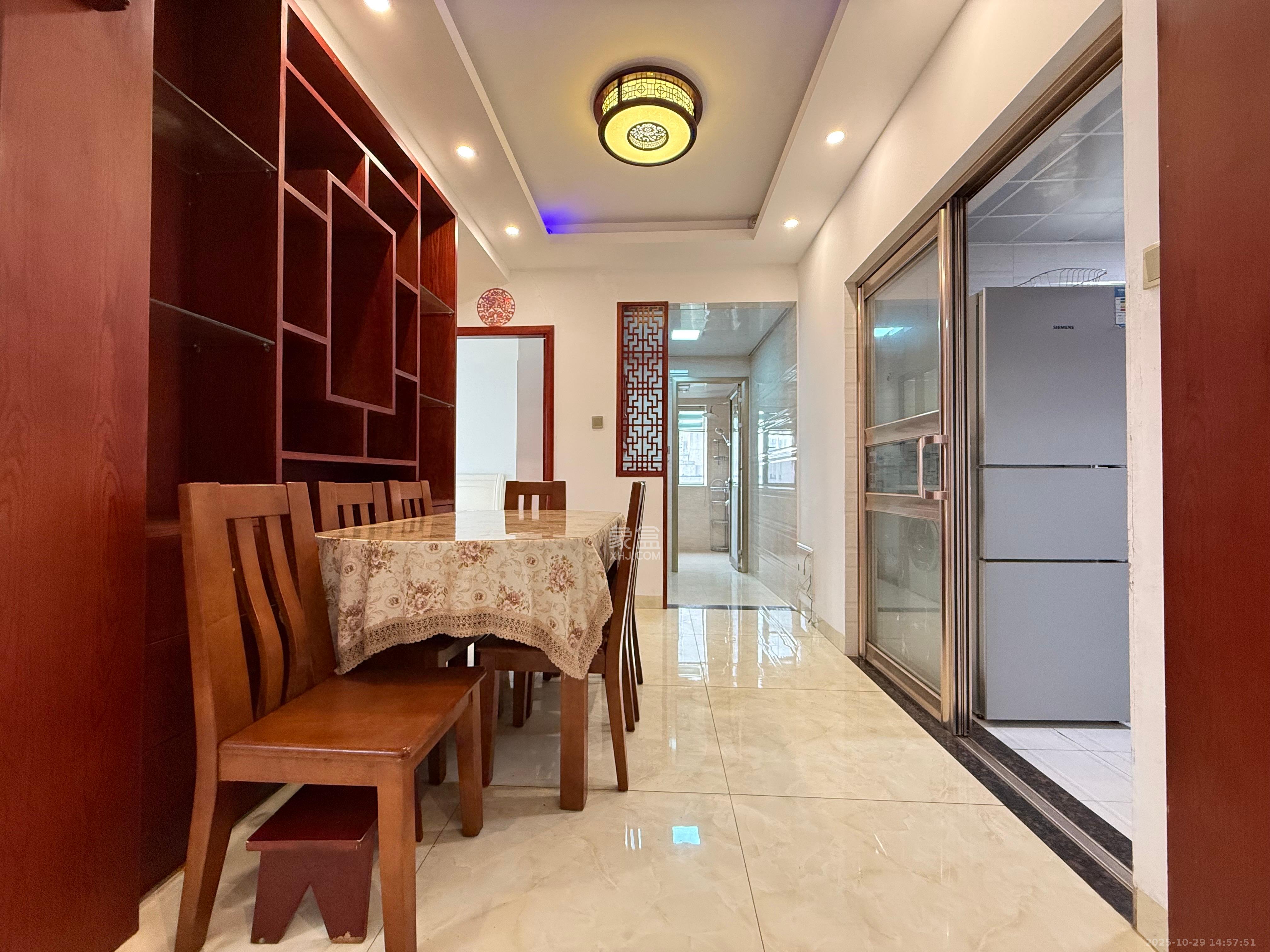 凯轩云顶  2室2厅1卫    2400.0元/月 凯轩云顶  2室2厅1卫    2400.0元/月室内图