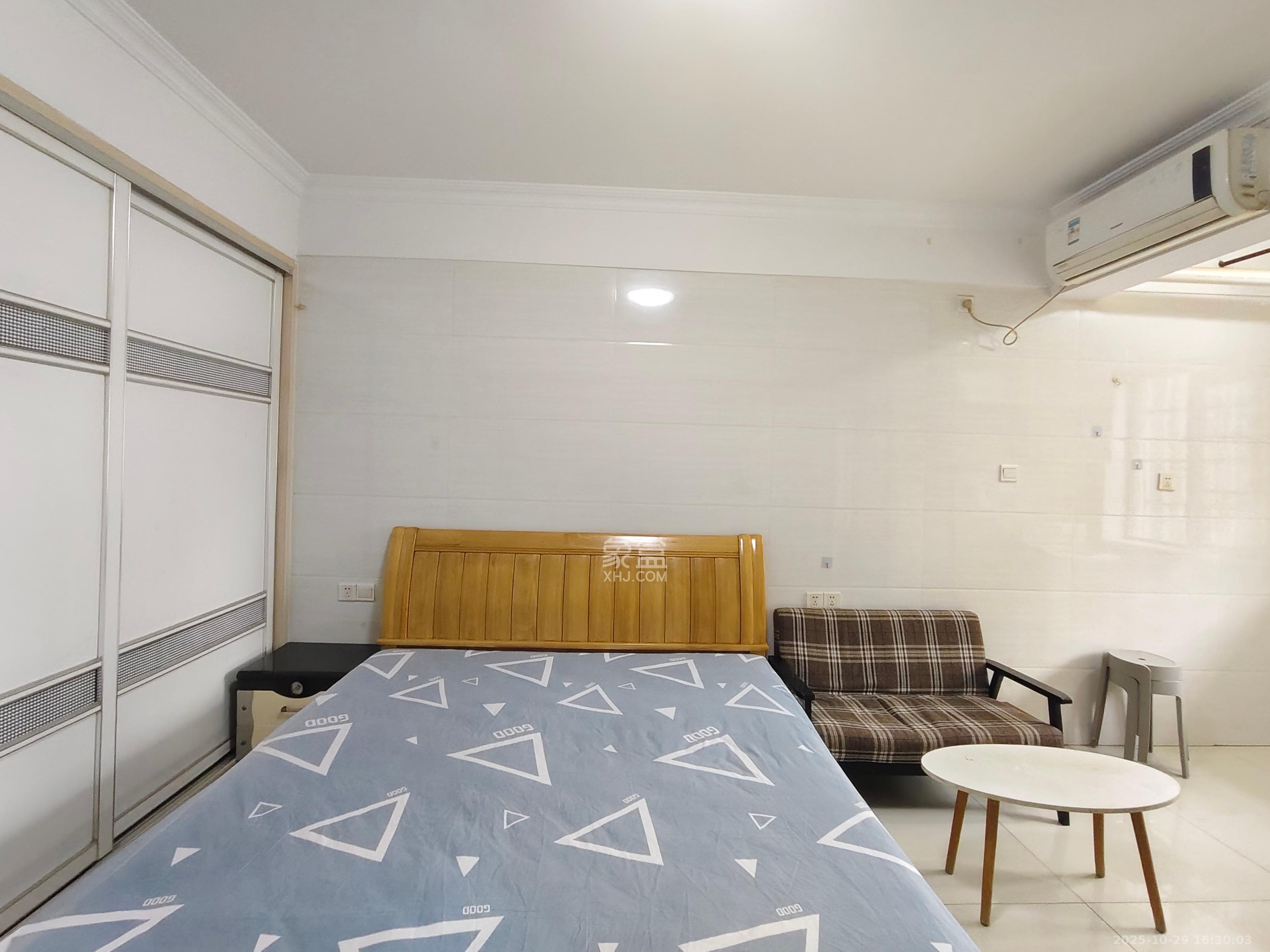 同鑫家园  1室1厅1卫    1300.0元/月室内图