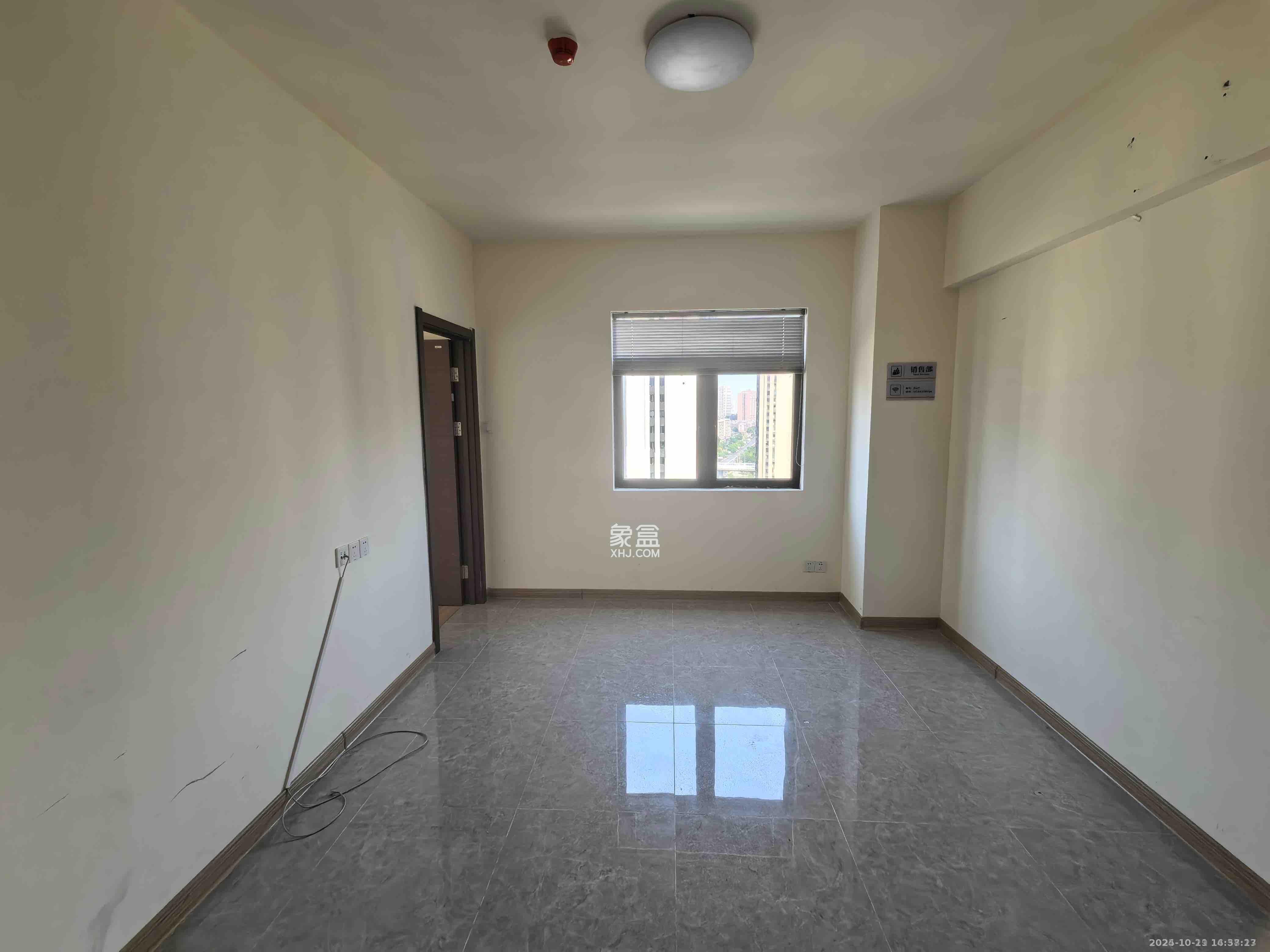 碧桂园印象  2室2厅1卫    2500.0元/月