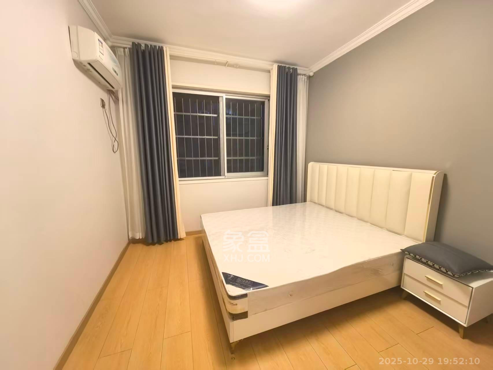 三印宿舍  2室2厅1卫    1800.0元/月 三印宿舍  2室2厅1卫    1800.0元/月室内图