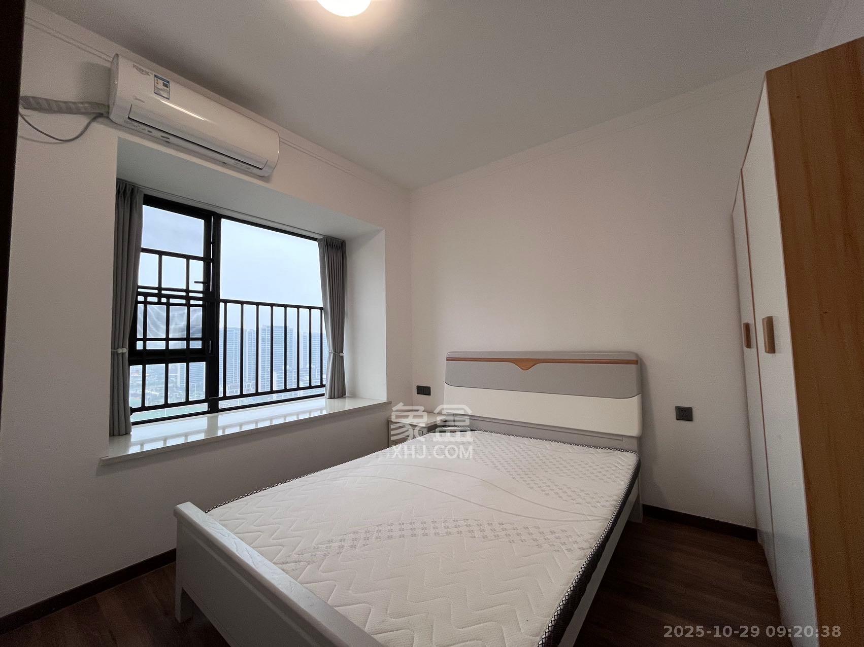 招商华发依云曦城  4室2厅2卫    3000.0元/月 招商华发依云曦城  4室2厅2卫    3000.0元/月室内图