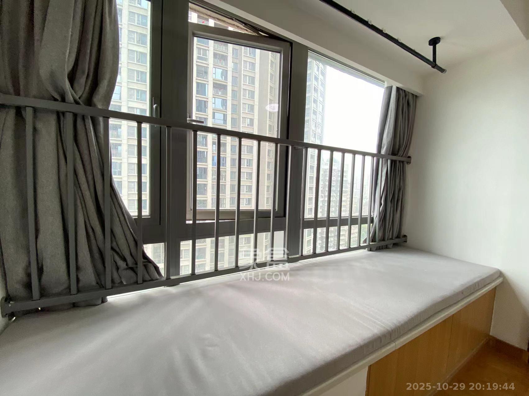 阳光城檀悦  1室1厅1卫    2500.0元/月 阳光城檀悦  1室1厅1卫    2500.0元/月室内图